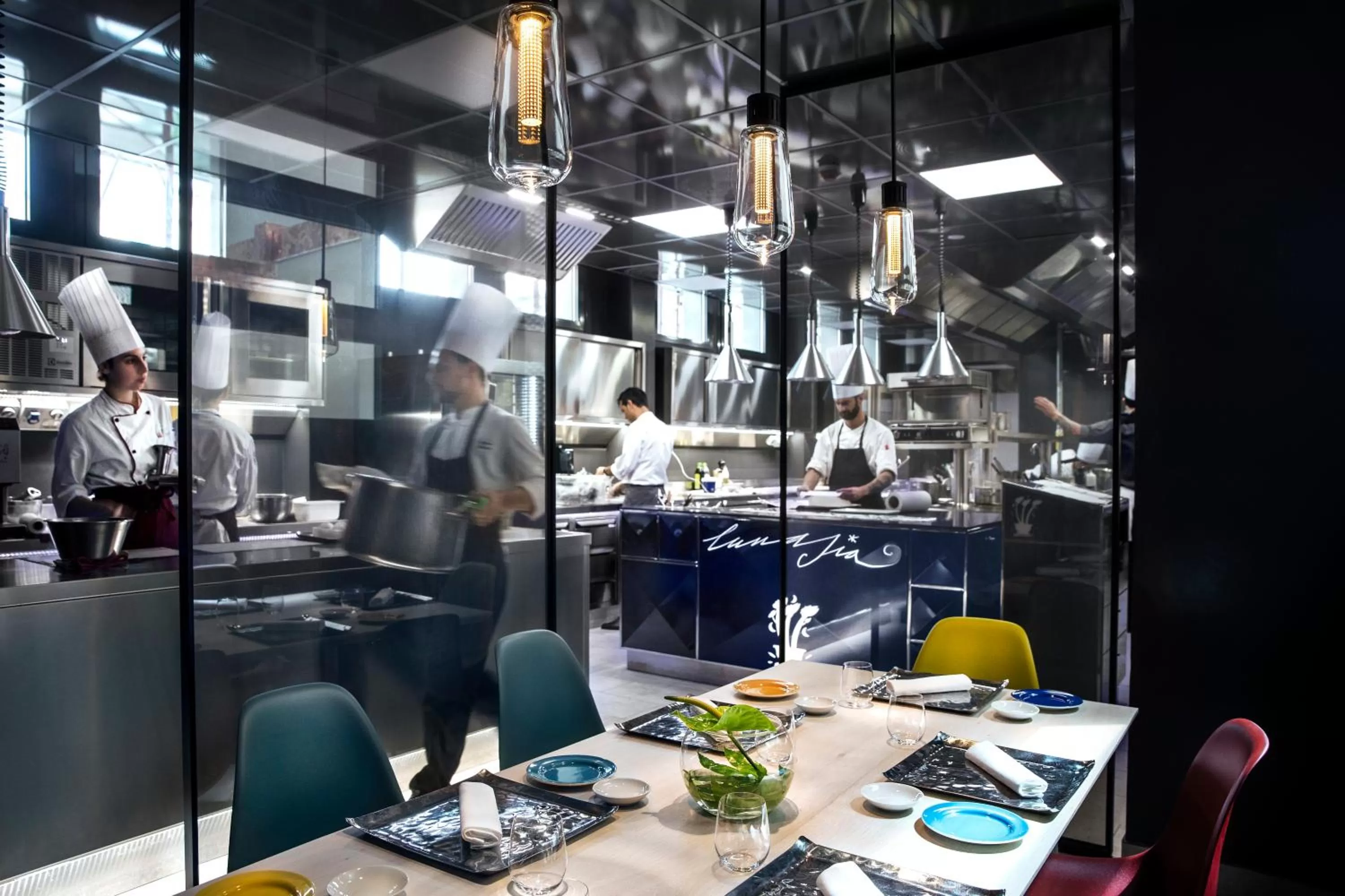 Food in Hotel Plaza e de Russie - Relais & Châteaux