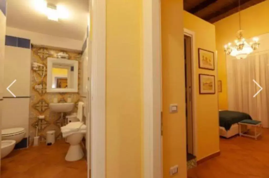 Bathroom in Dimora Del Campo Charming House