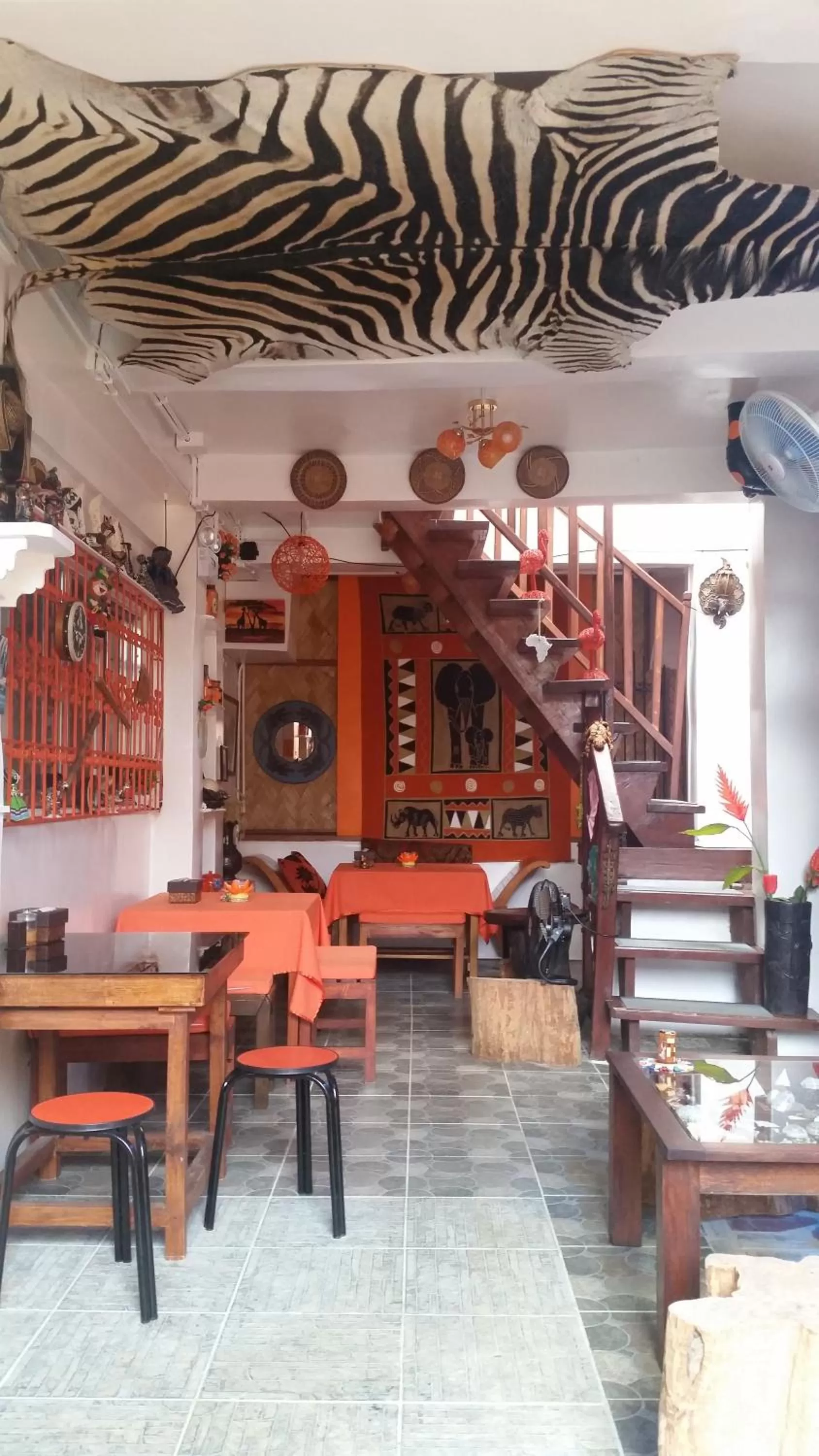 Restaurant/places to eat in Lala Panzi Bed and Breakfast