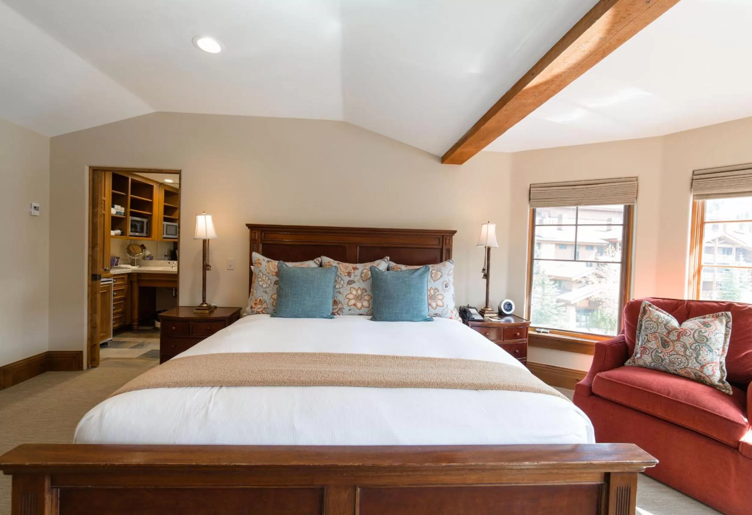 Bedroom, Bed in The Chateaux Deer Valley