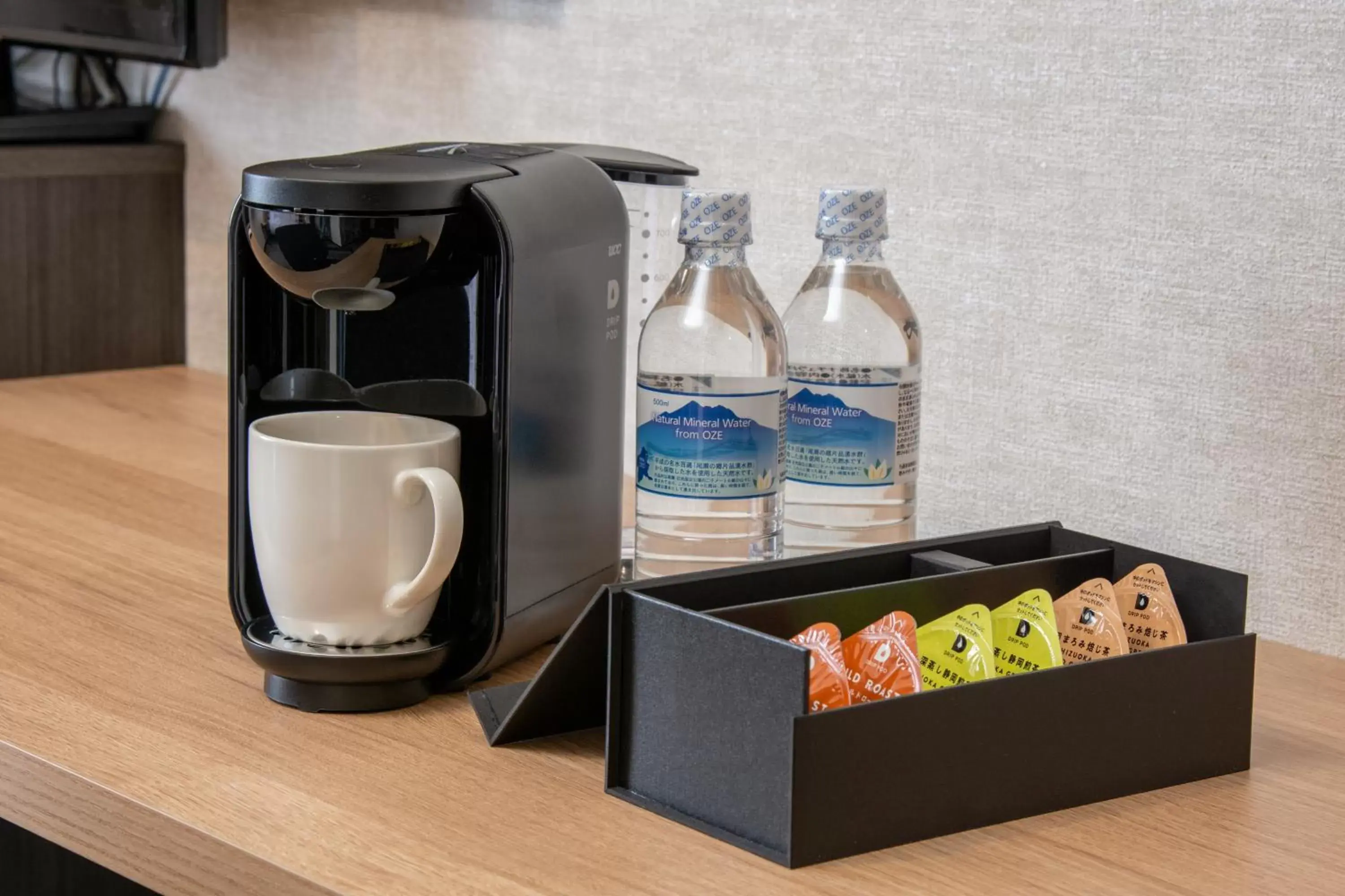 Coffee/tea facilities in Hotel Kanazawa