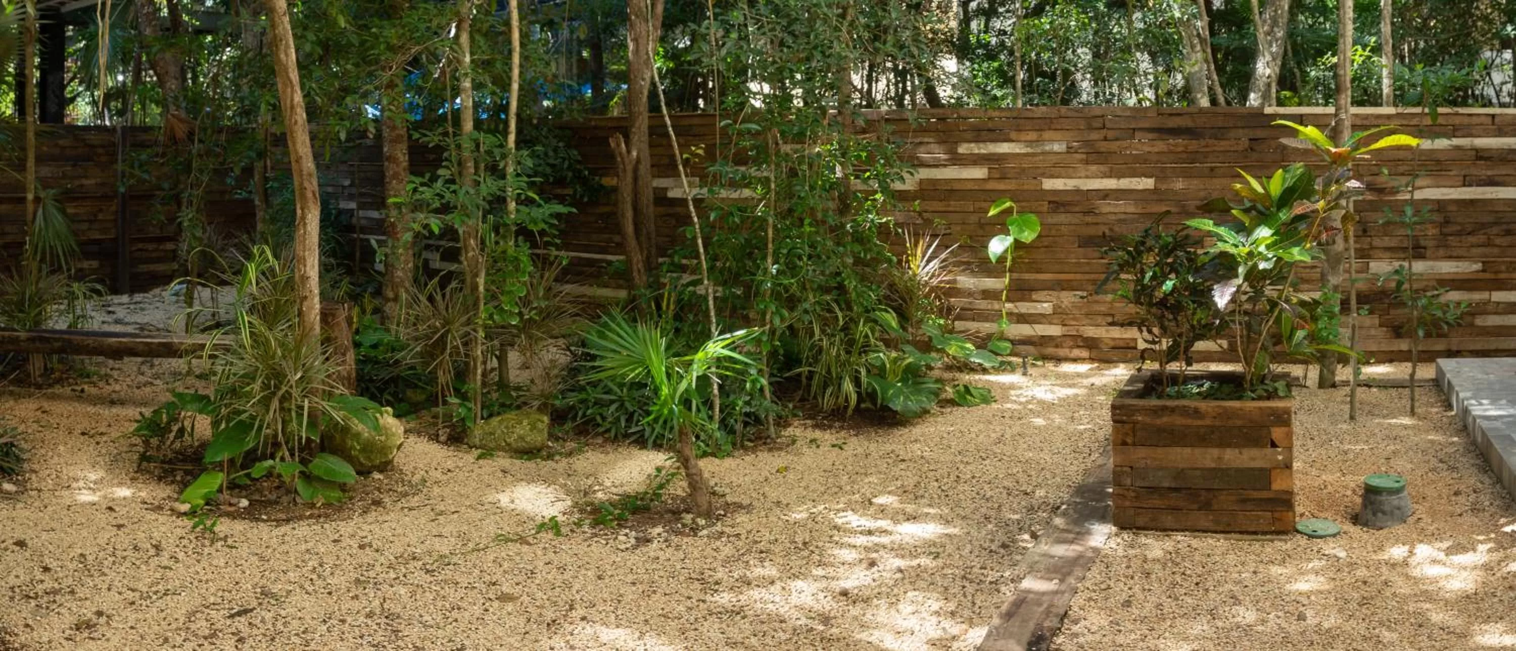 Garden in Azul Tulum by GuruHotel