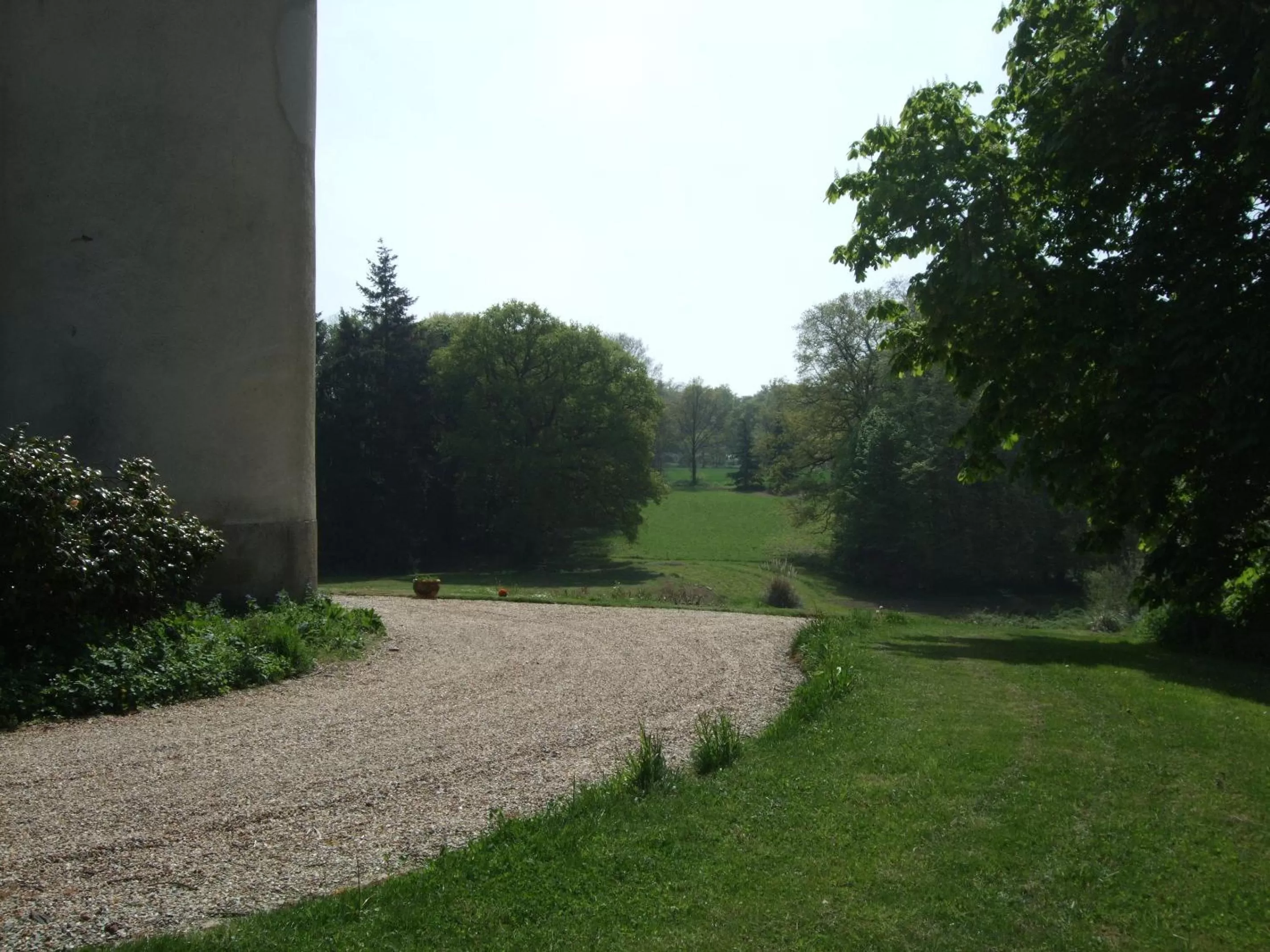 Property building in Château de La Ville-Huë