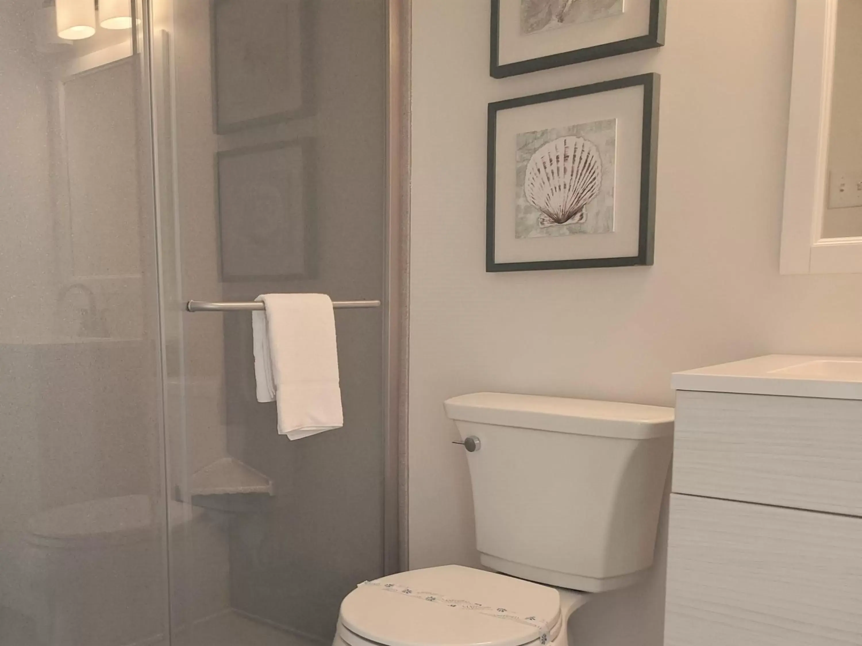 Bathroom in Esplanade Suites - A Sundance Vacations Property