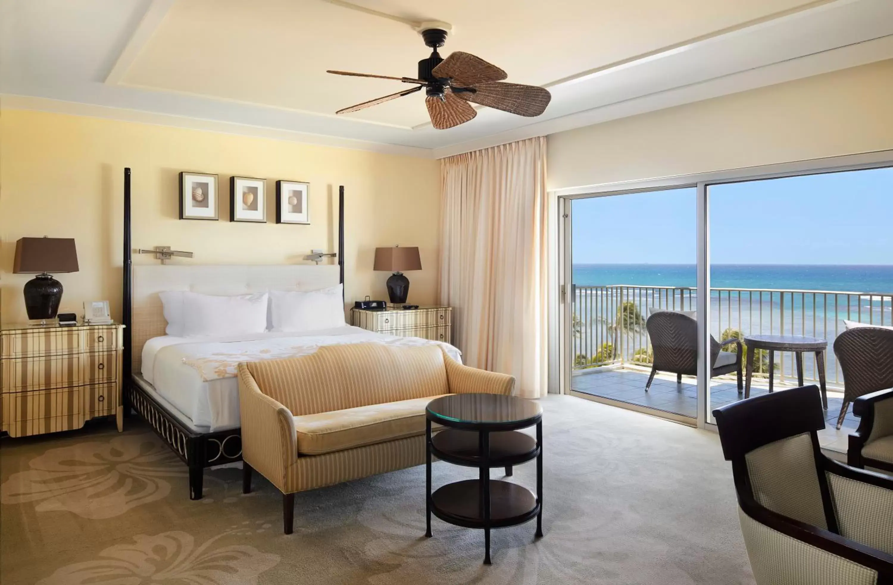 Bedroom in The Kahala Hotel and Resort