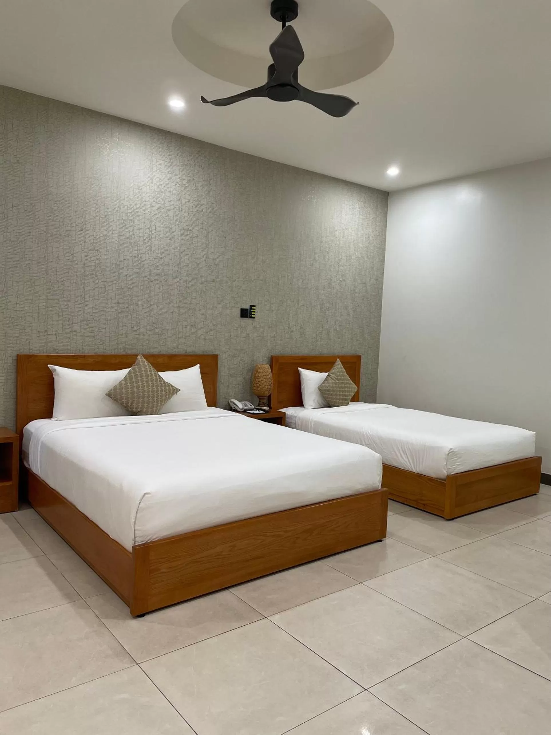 Bed in LARA HOTEL LONG XUYÊN