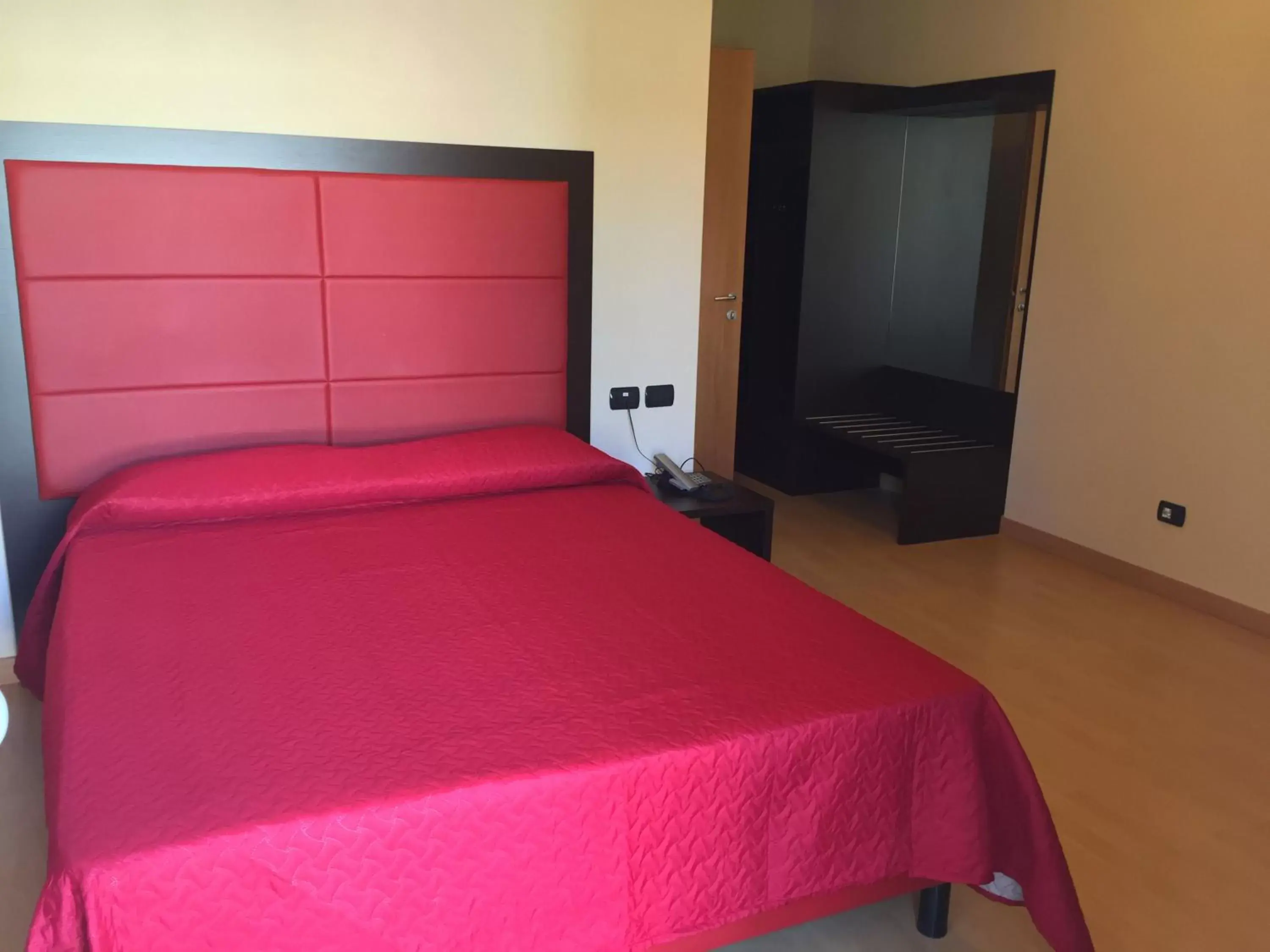 Bed in Hotel Motel Galaxy Reggio Emilia