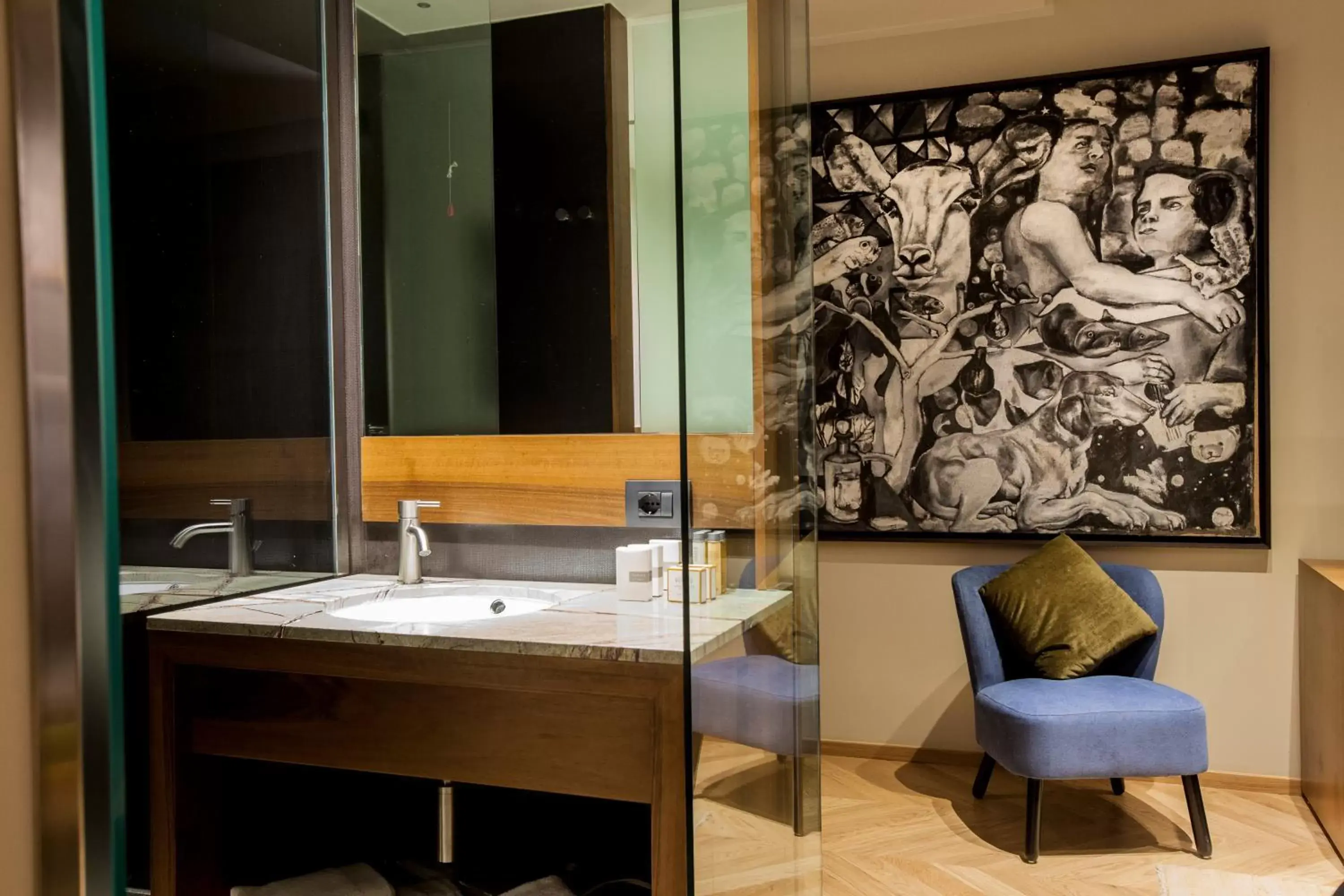 Area and facilities, Bathroom in Triviho Hotel
