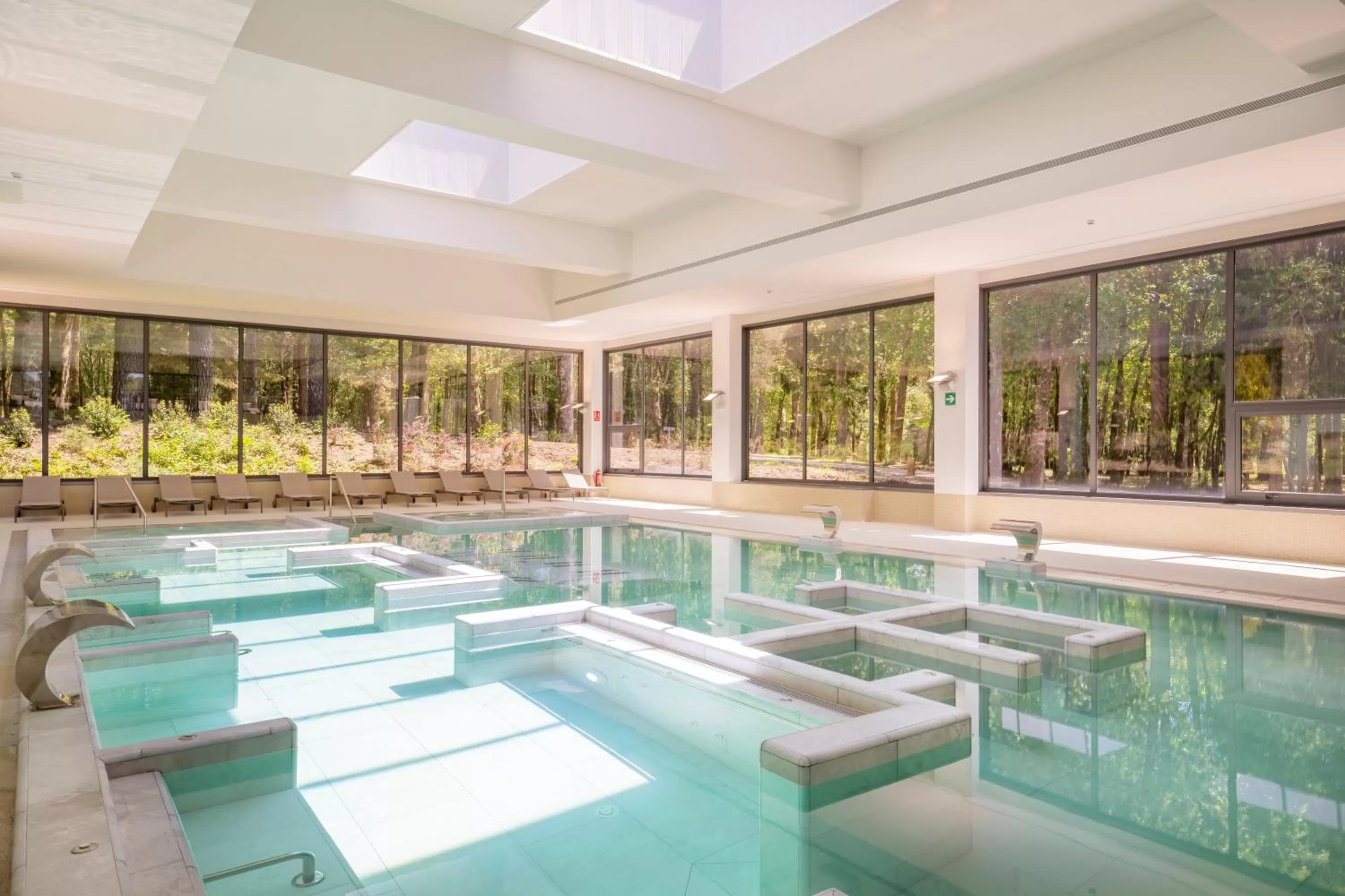 Swimming pool in Iberik Gran Balneario de Guitiriz