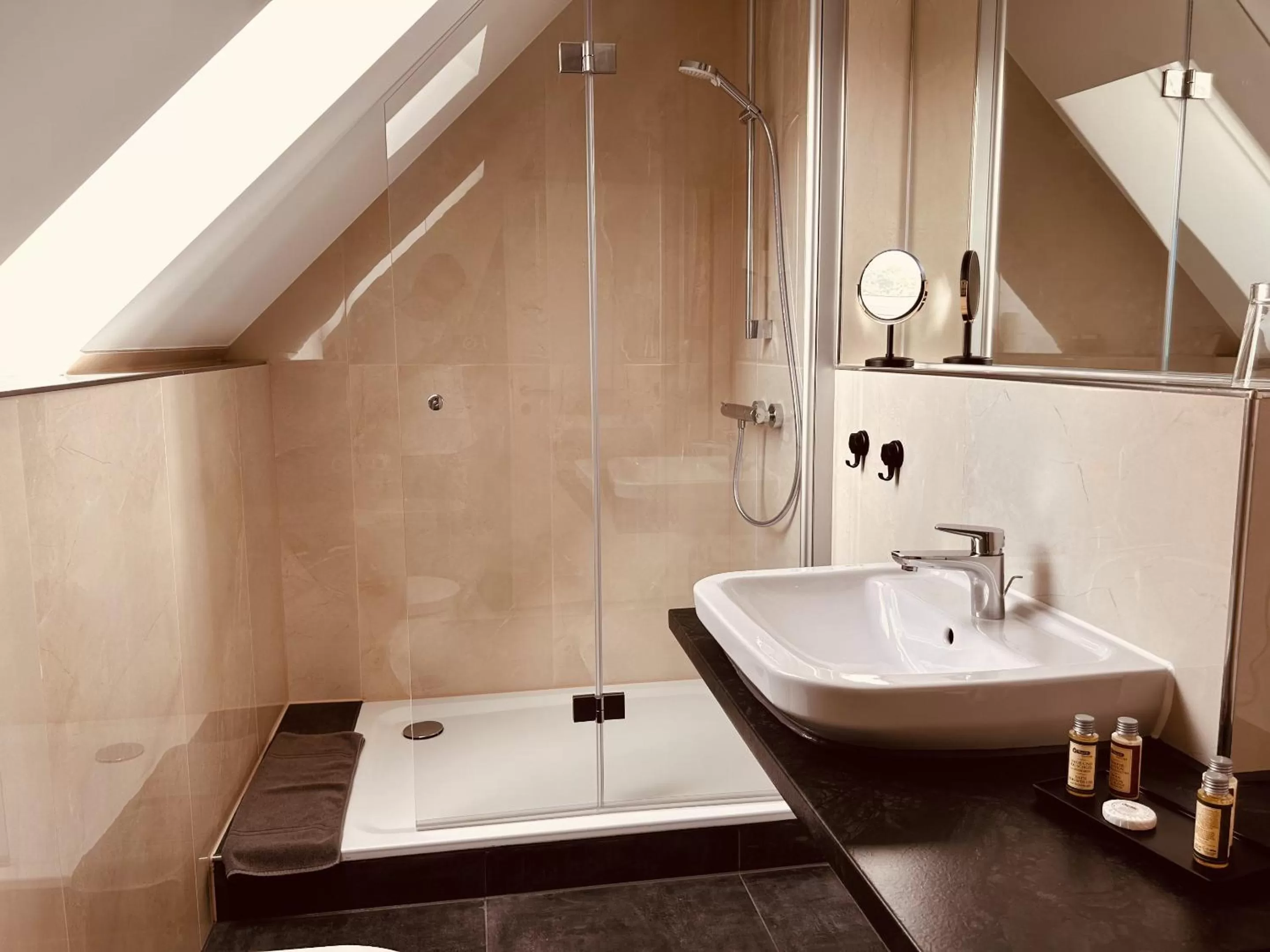 Bathroom in Pension und Location Cham