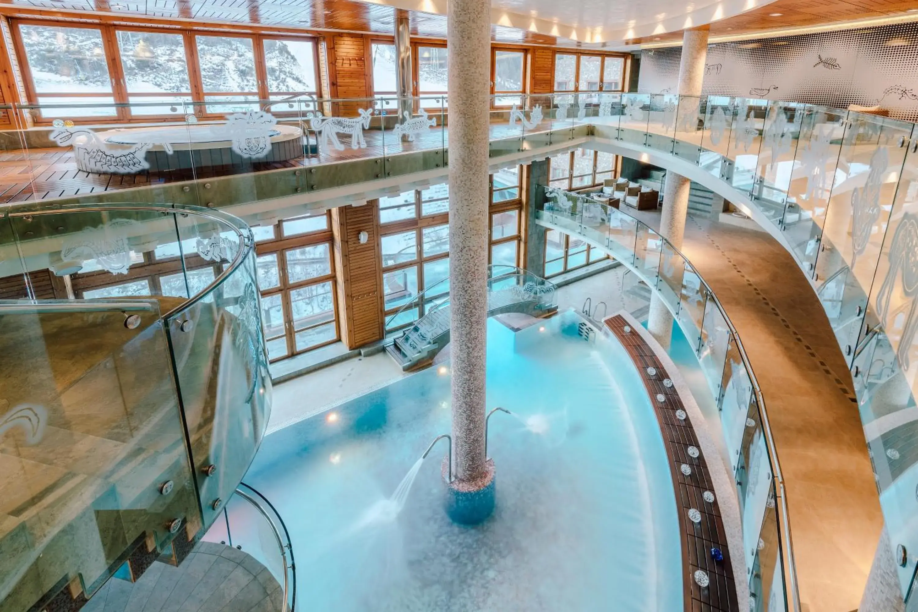 Hot Spring Bath, Swimming Pool in Sport Hotel Hermitage & Spa