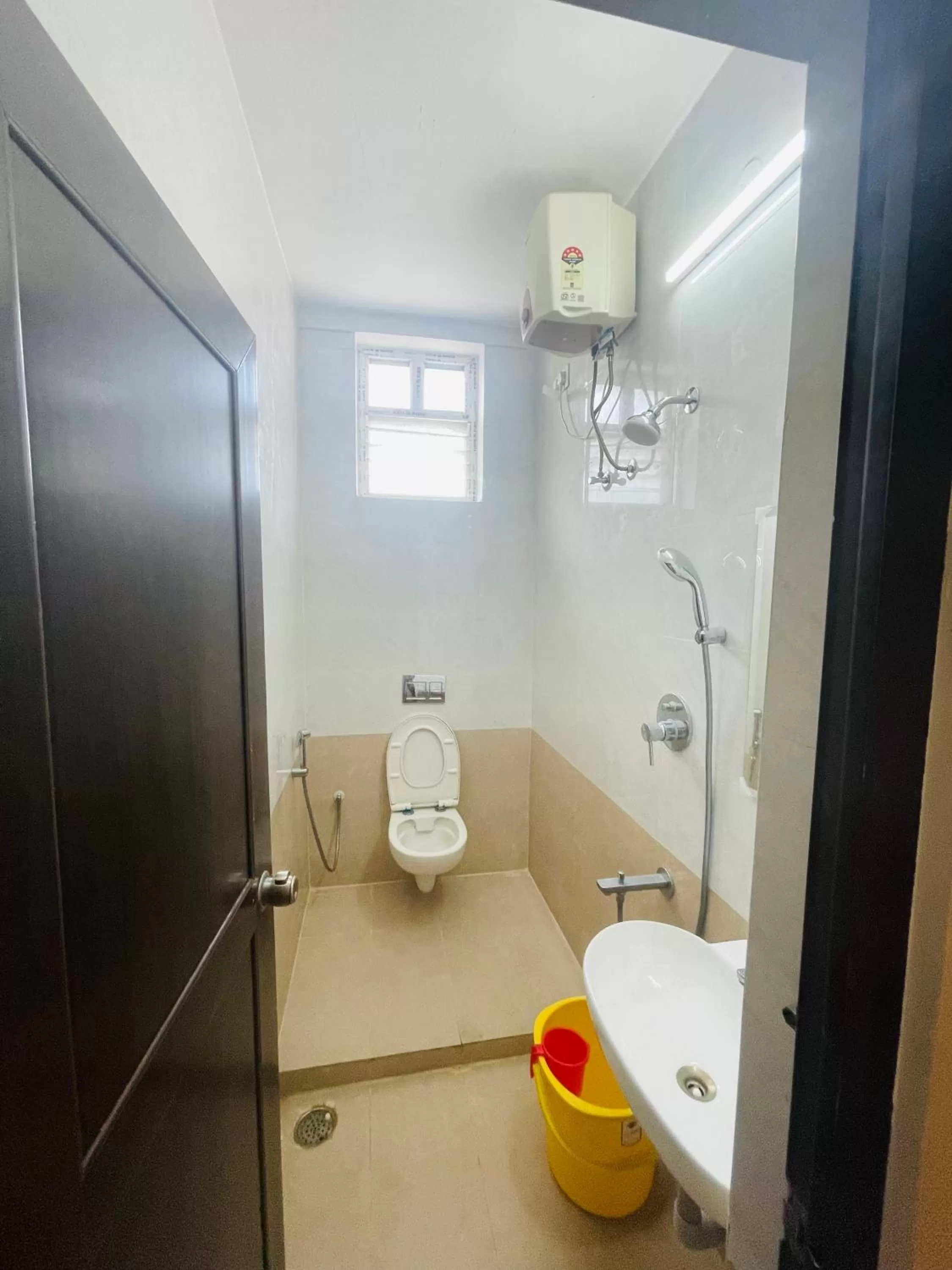 Toilet in MVP Residencies