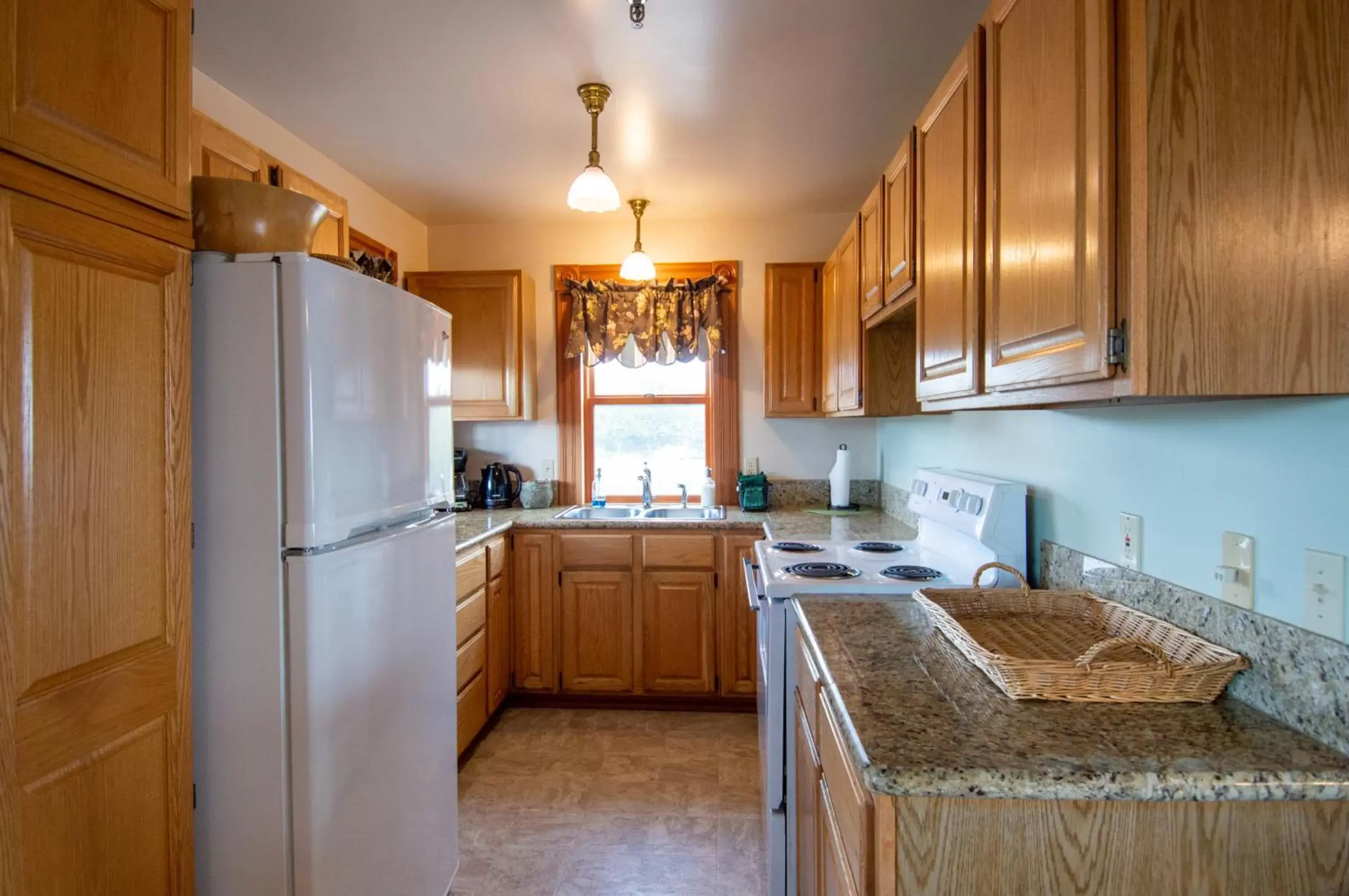 Kitchen/Kitchenette in The Swan Hotel