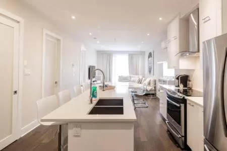 Kitchen or kitchenette in Parc Avenue Lofts