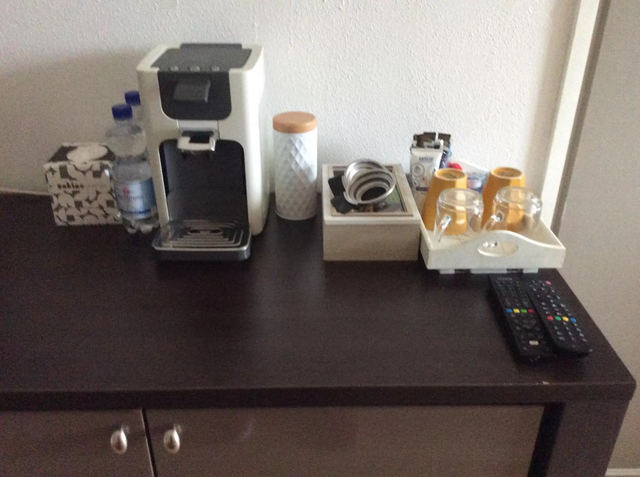 Kitchen/Kitchenette in B&B Holiday-44