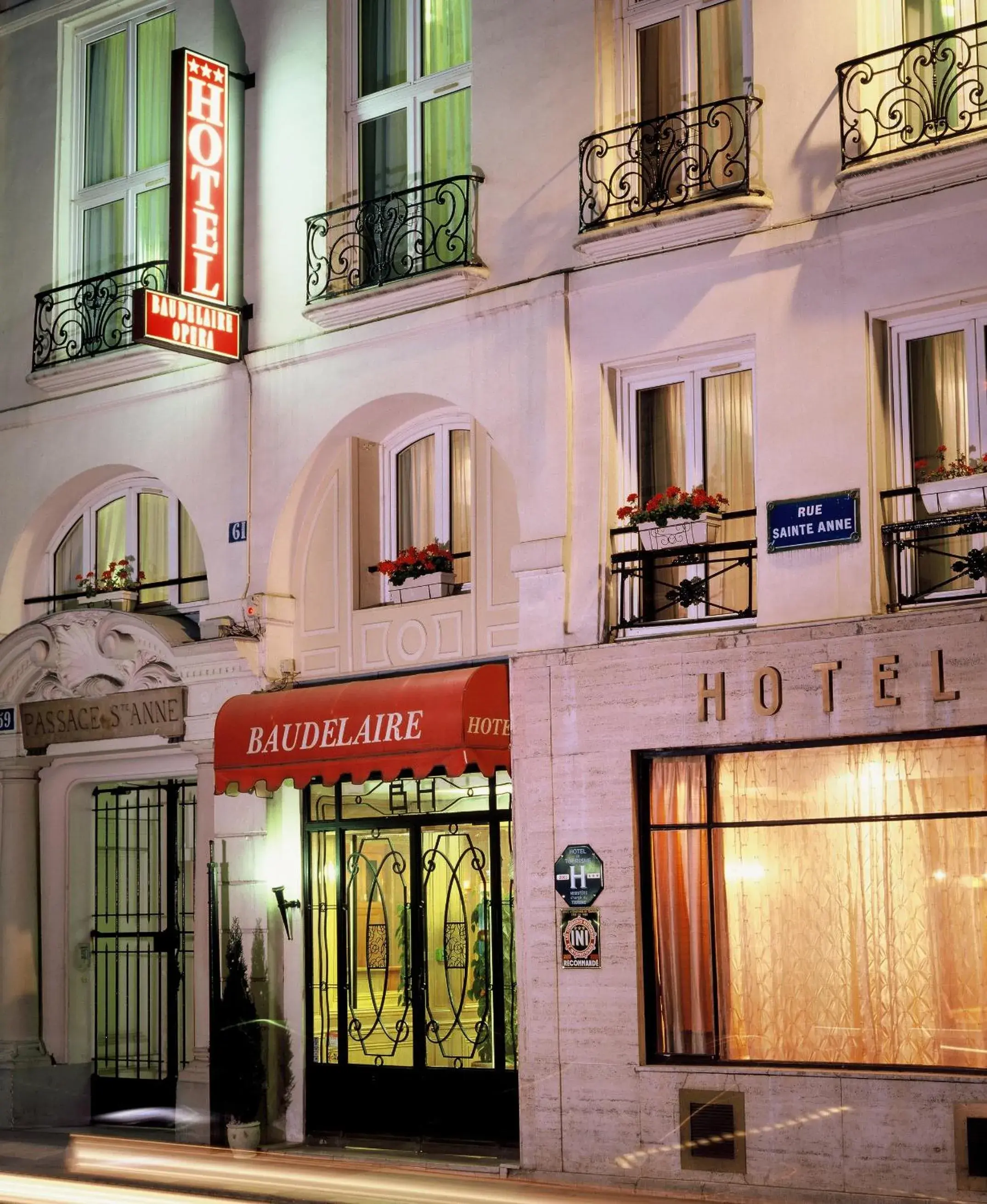 Property building in Hôtel Baudelaire Opéra
