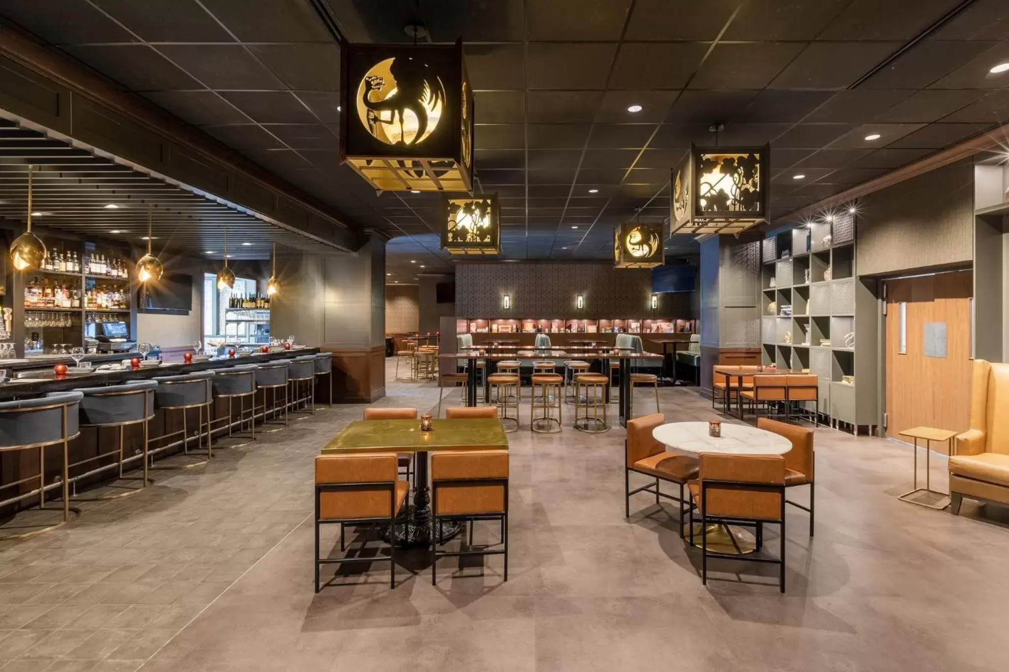 Lounge or bar in InterContinental Minneapolis - St. Paul Airport by IHG Lounge or bar in InterContinental Minneapolis - St. Paul Airport by IHG