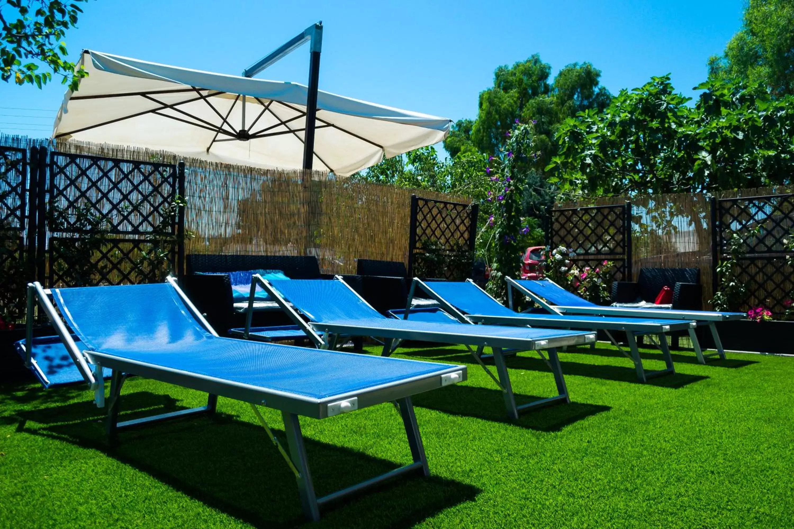 Garden, Swimming Pool in B&B Trulli Donna Isabella