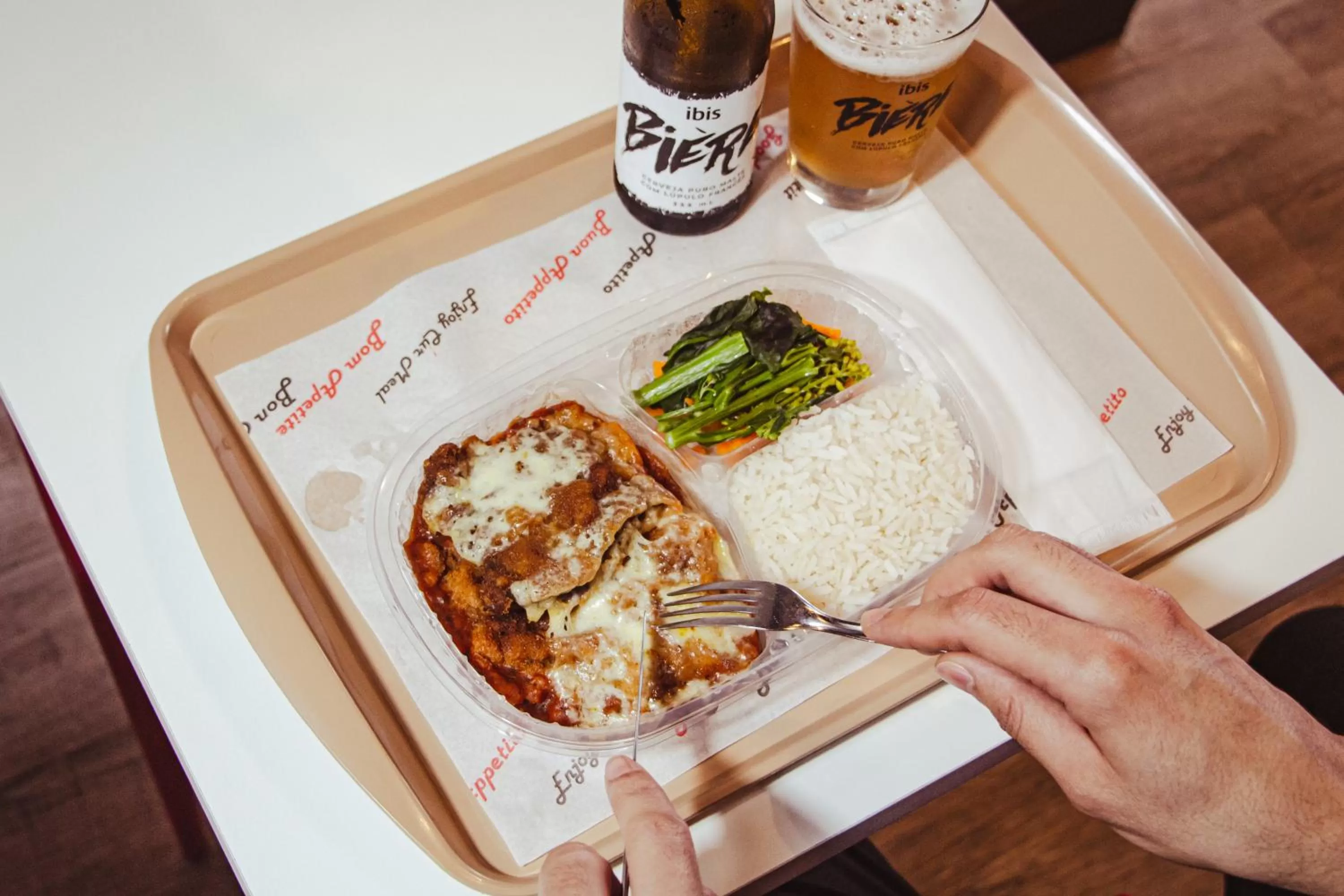 Food and drinks in ibis budget Curitiba Aeroporto