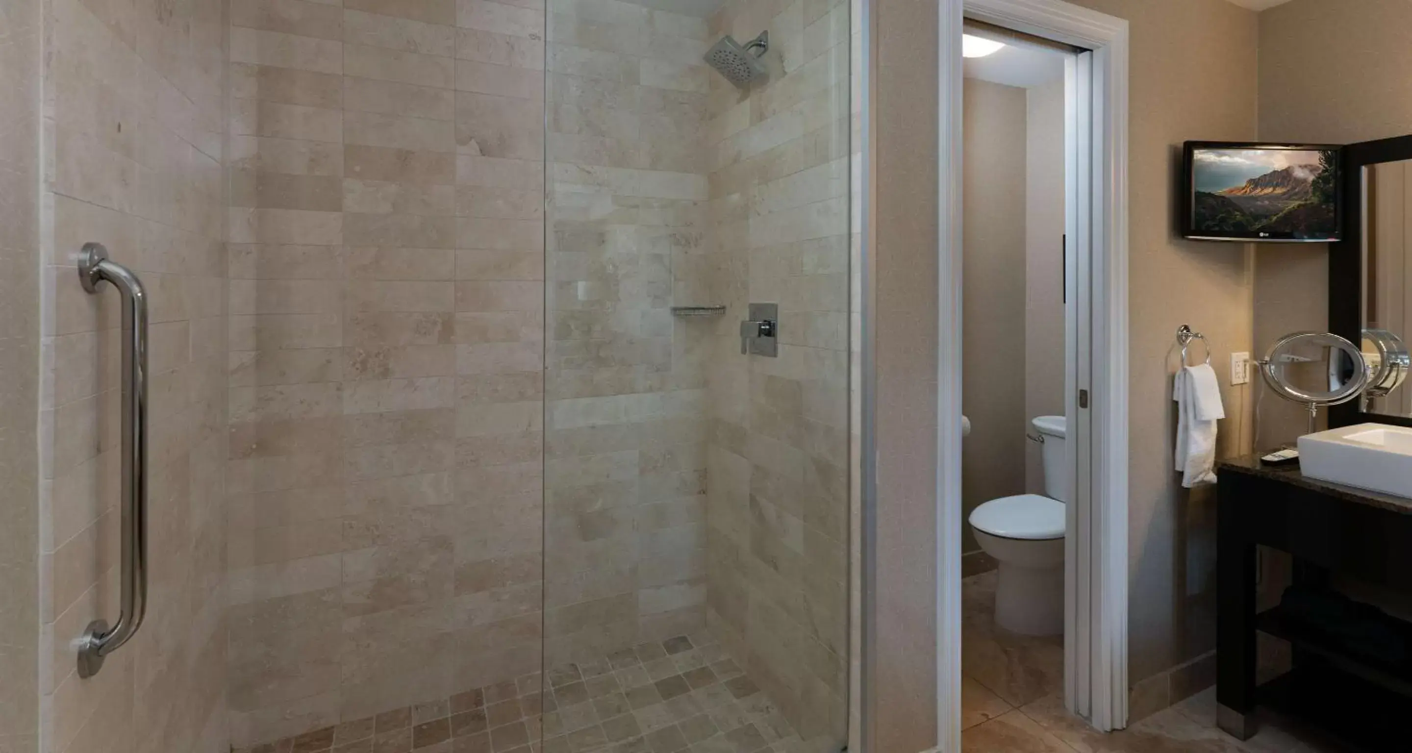 Bathroom in Prestige Oceanfront Resort, WorldHotels Luxury