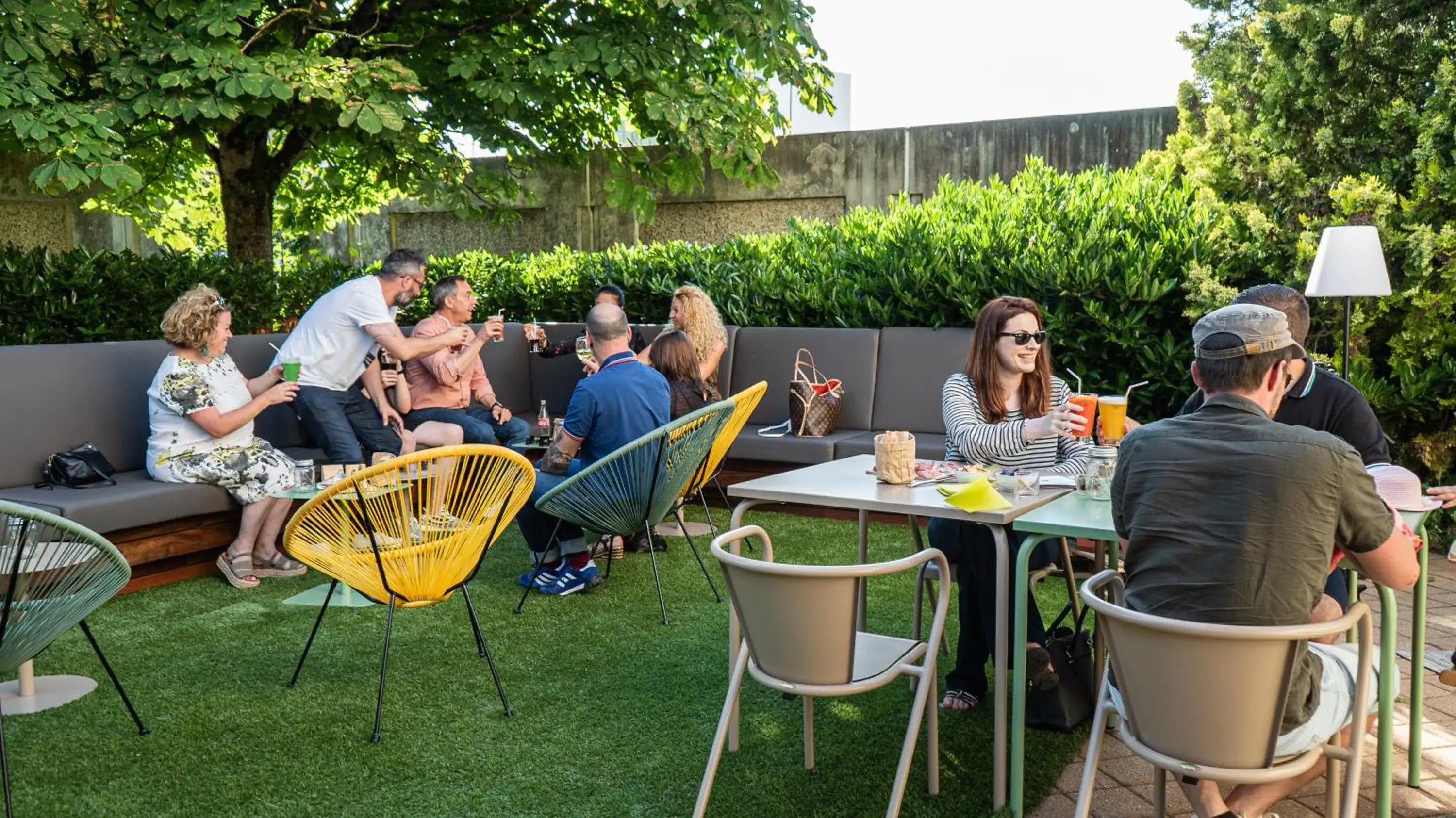 Patio, Guests in Mercure Niort Marais Poitevin