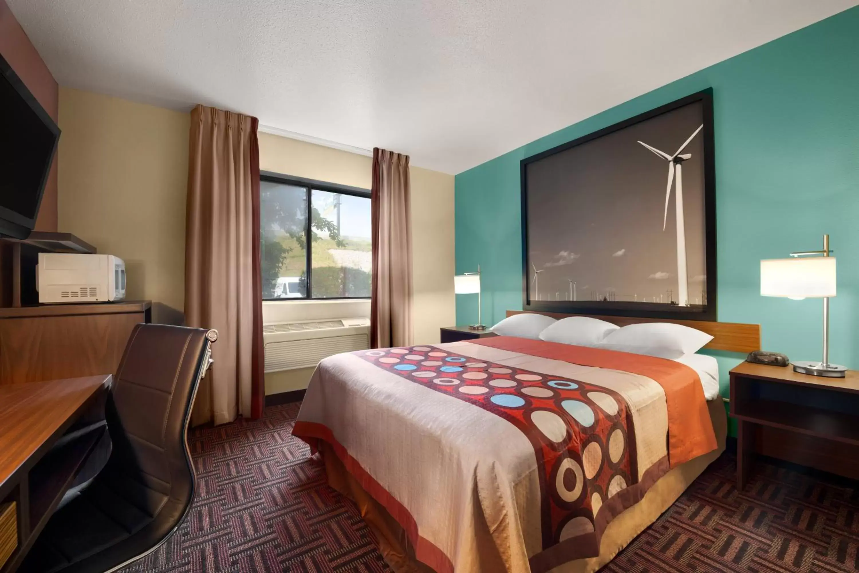 Photo of the whole room in Super 8 by Wyndham Peoria East