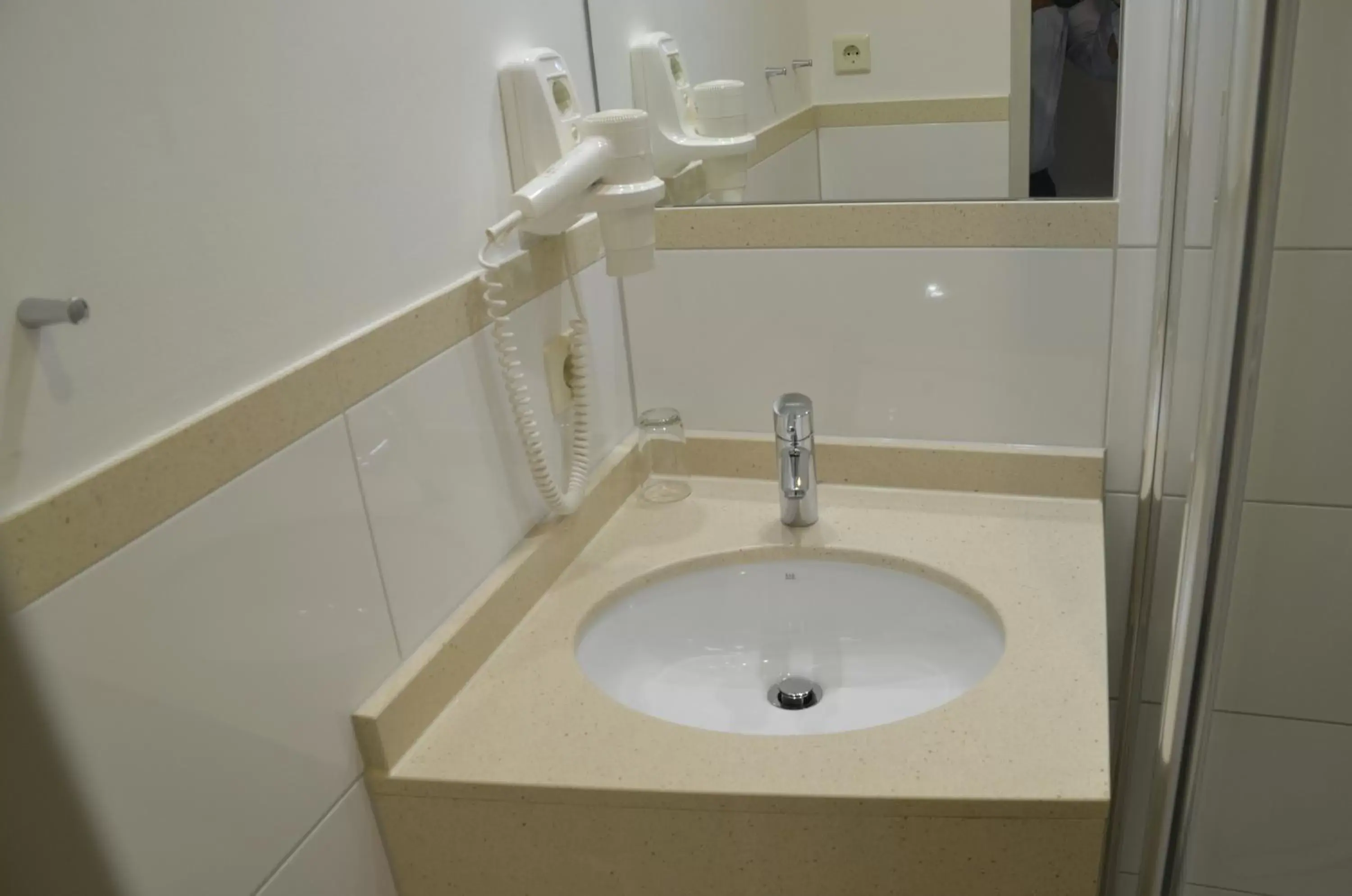 Bathroom in Hotel Amba Bathroom in Hotel Amba