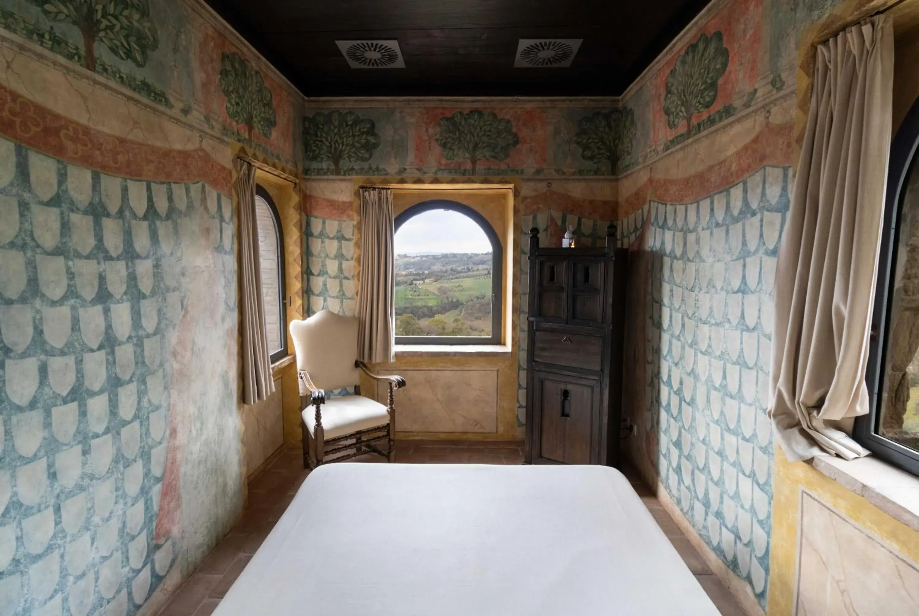 Photo of the whole room in Castello Di Monterone