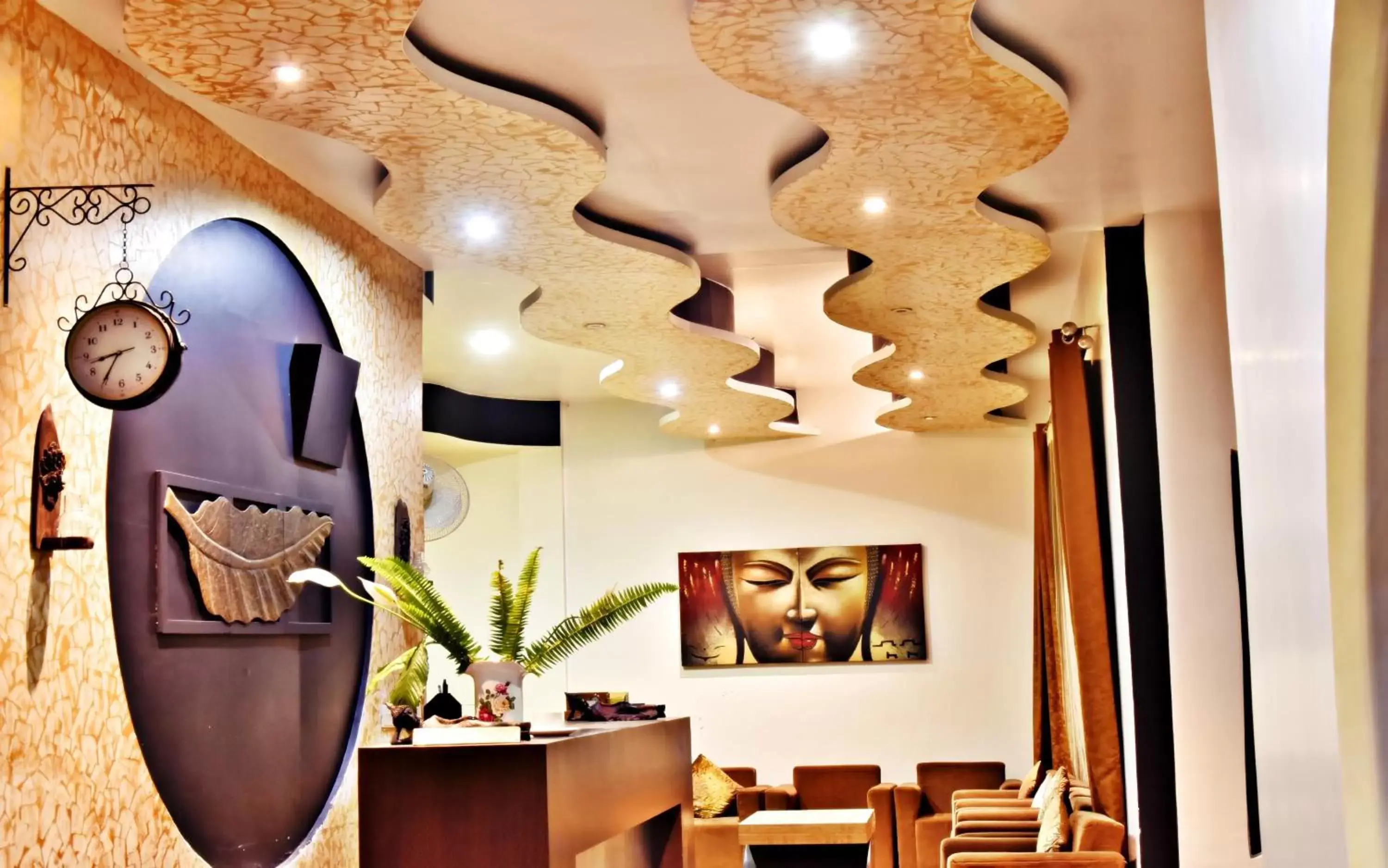 Lobby or reception in Sood's Himalayan Vista Lobby or reception in Sood's Himalayan Vista