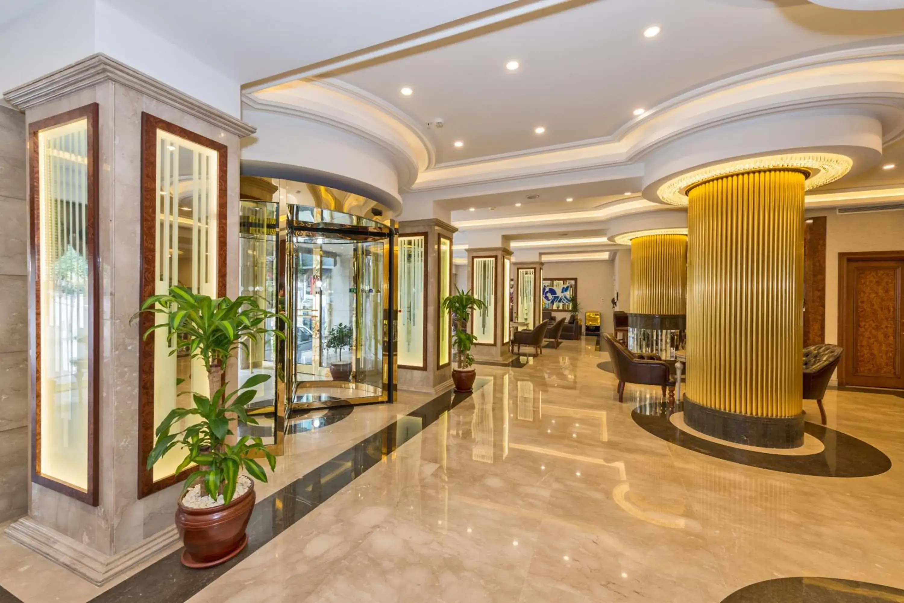 Lobby or reception in Glorious Hotel Lobby or reception in Glorious Hotel