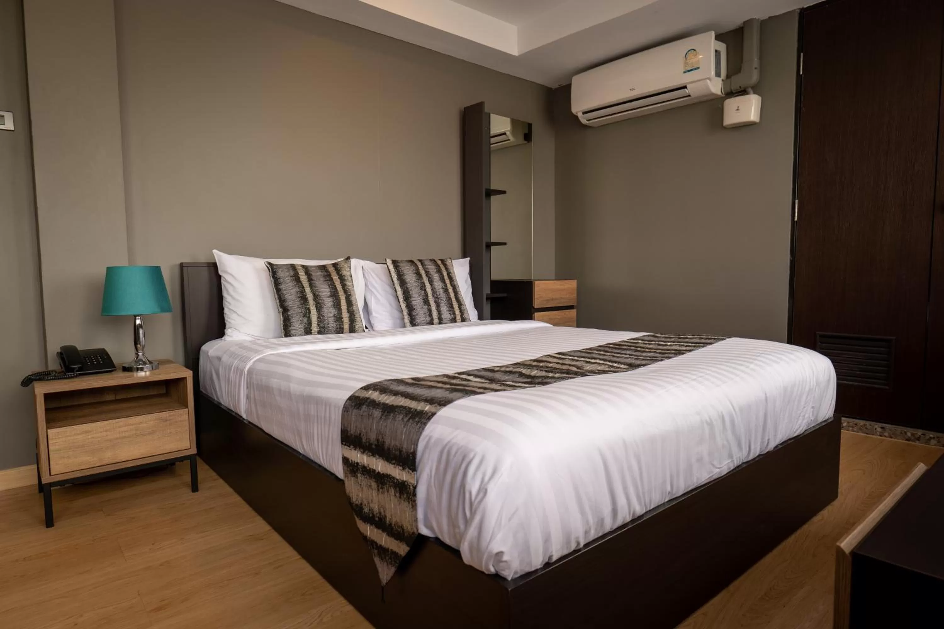 Bedroom, Bed in Anandpura Riverside Hotel