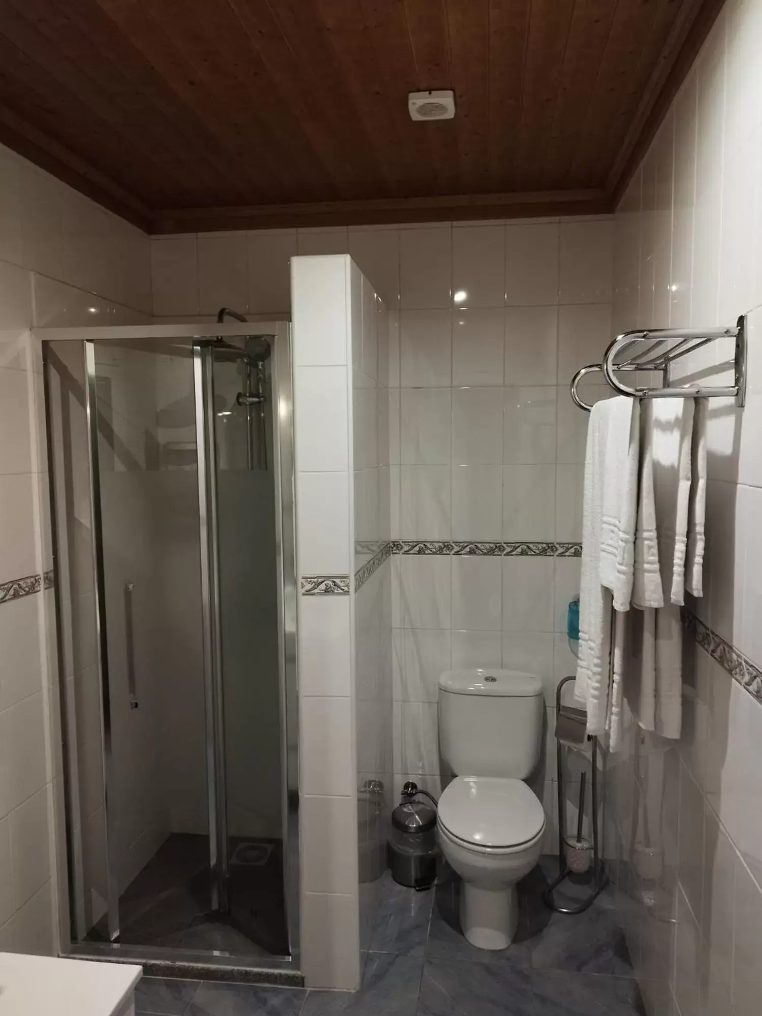 Shower, Bathroom in Casa de Santa Ana da Beira
