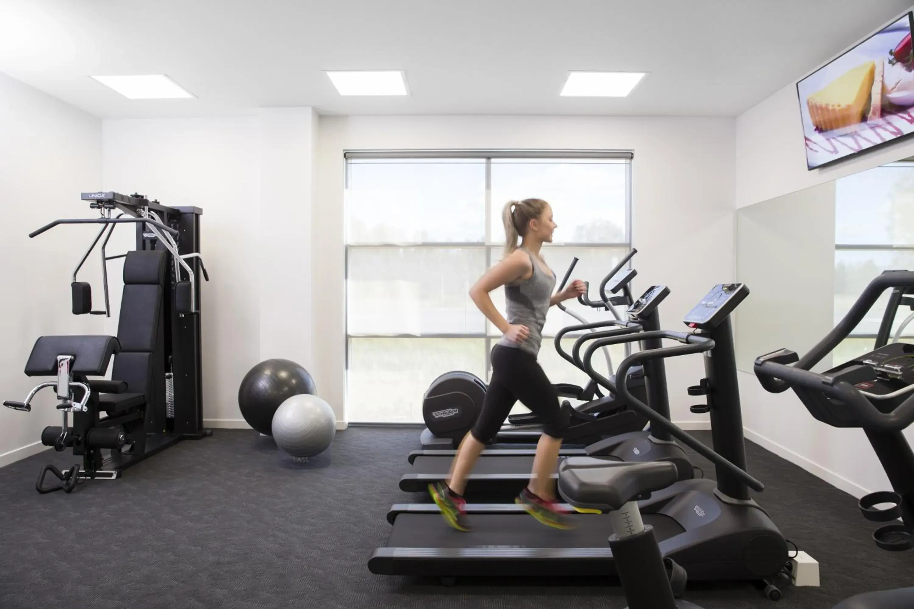 Fitness centre/facilities, Fitness Center/Facilities in Mercure Newcastle Airport