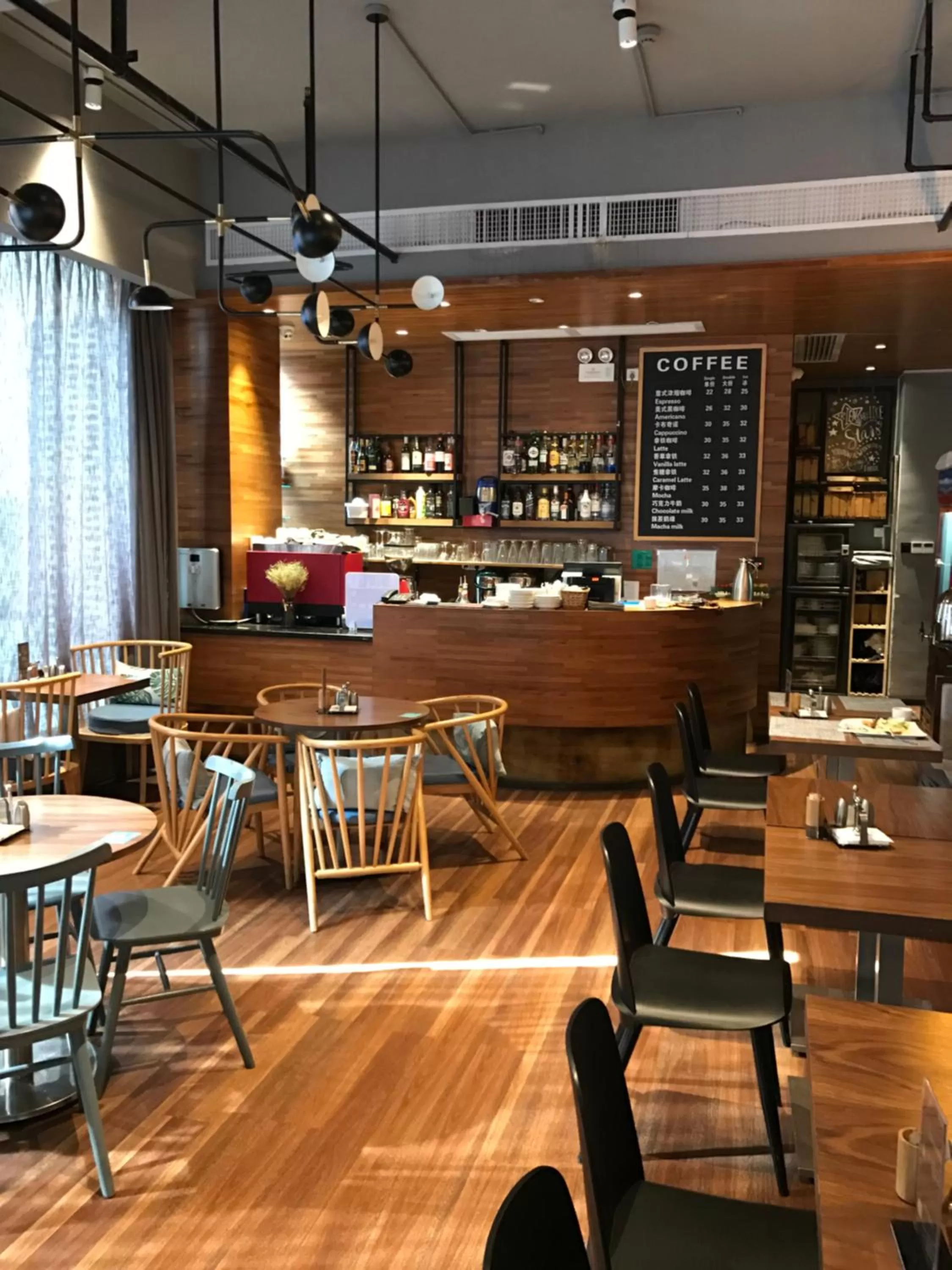 Restaurant/places to eat in Paco Hotel Gangding Metro Guangzhou