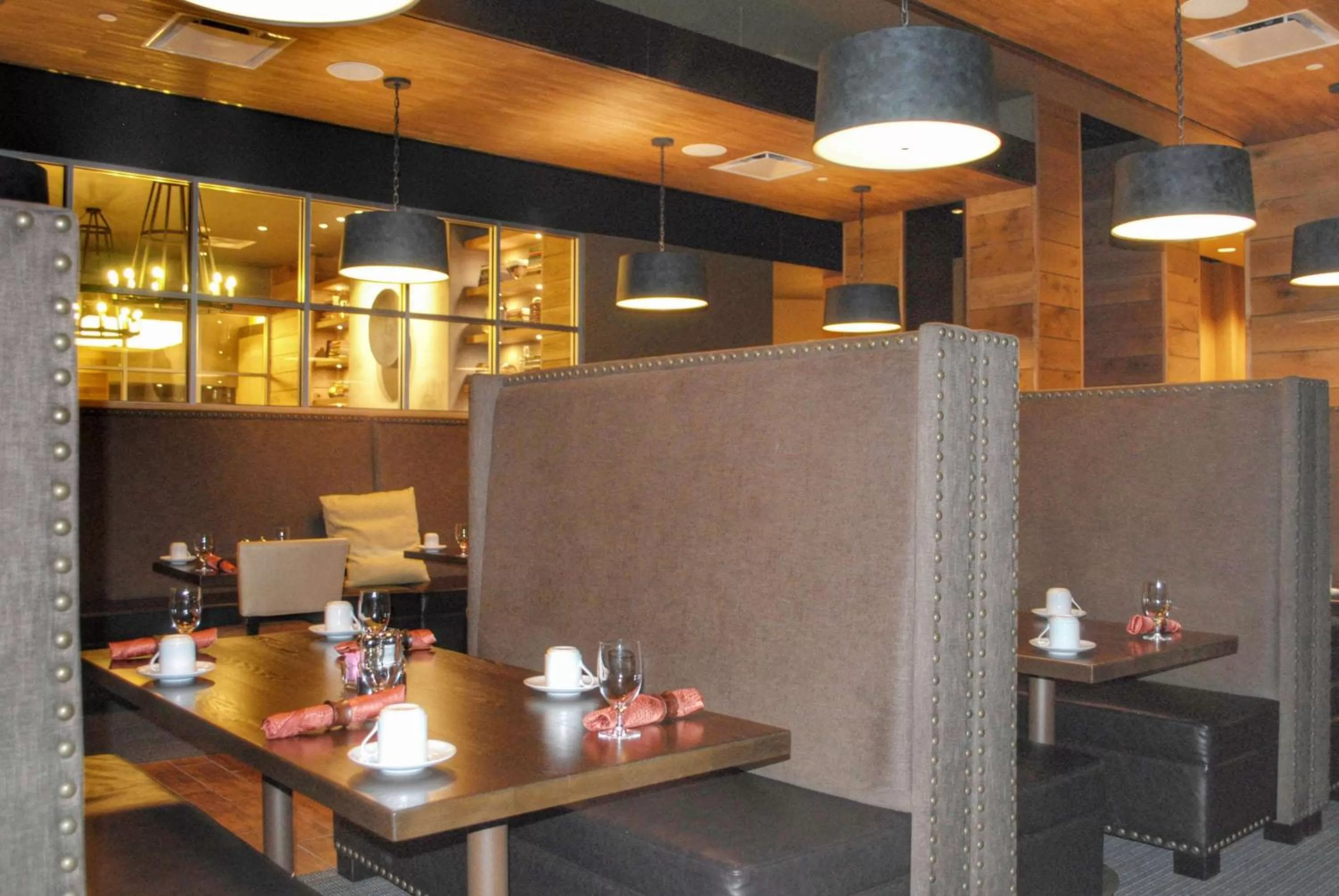 Restaurant/places to eat in DoubleTree by Hilton Hotel Reading