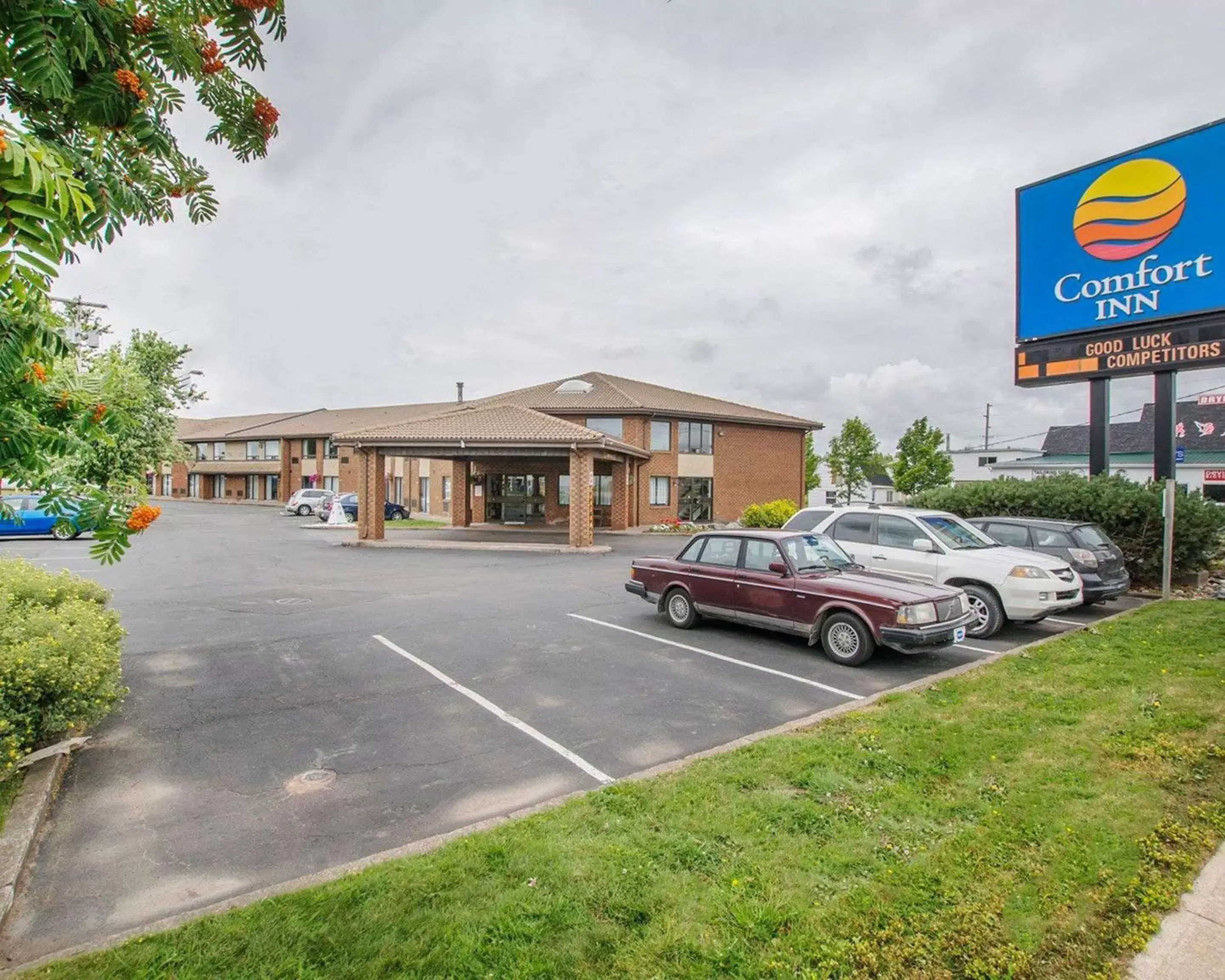 Property building in Comfort Inn Amherst