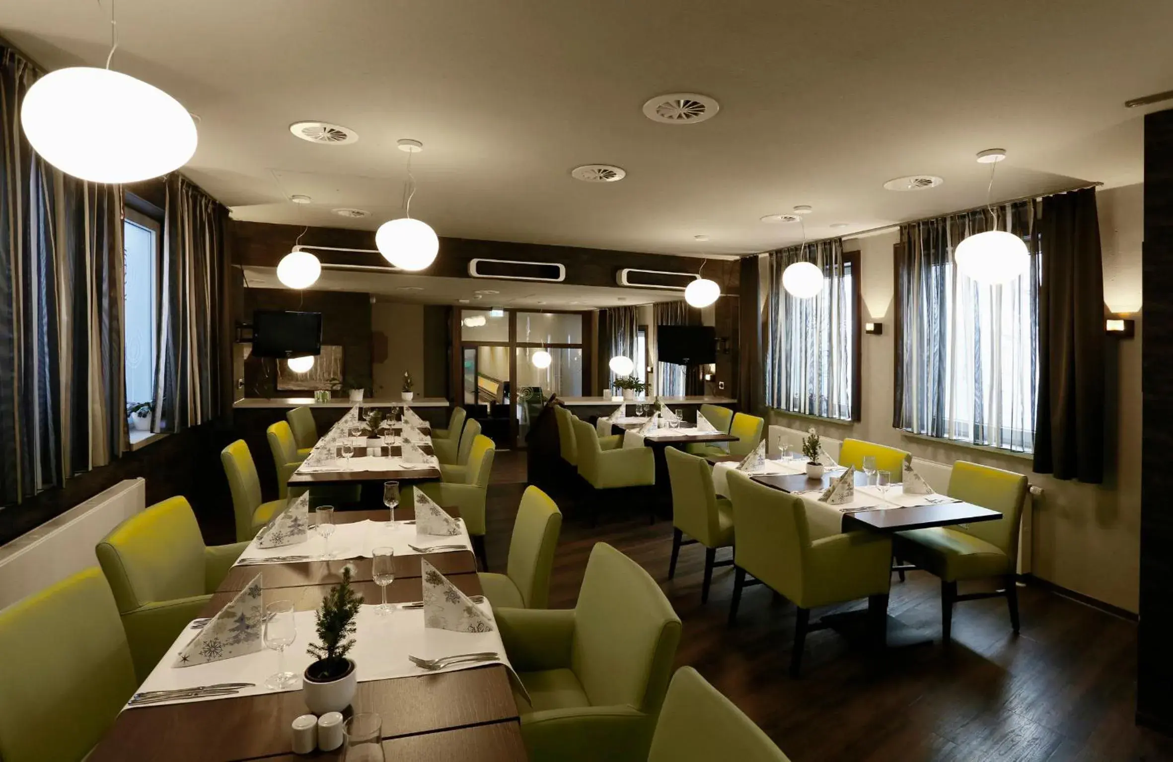 Restaurant/Places to Eat in Berghotel Oberhof