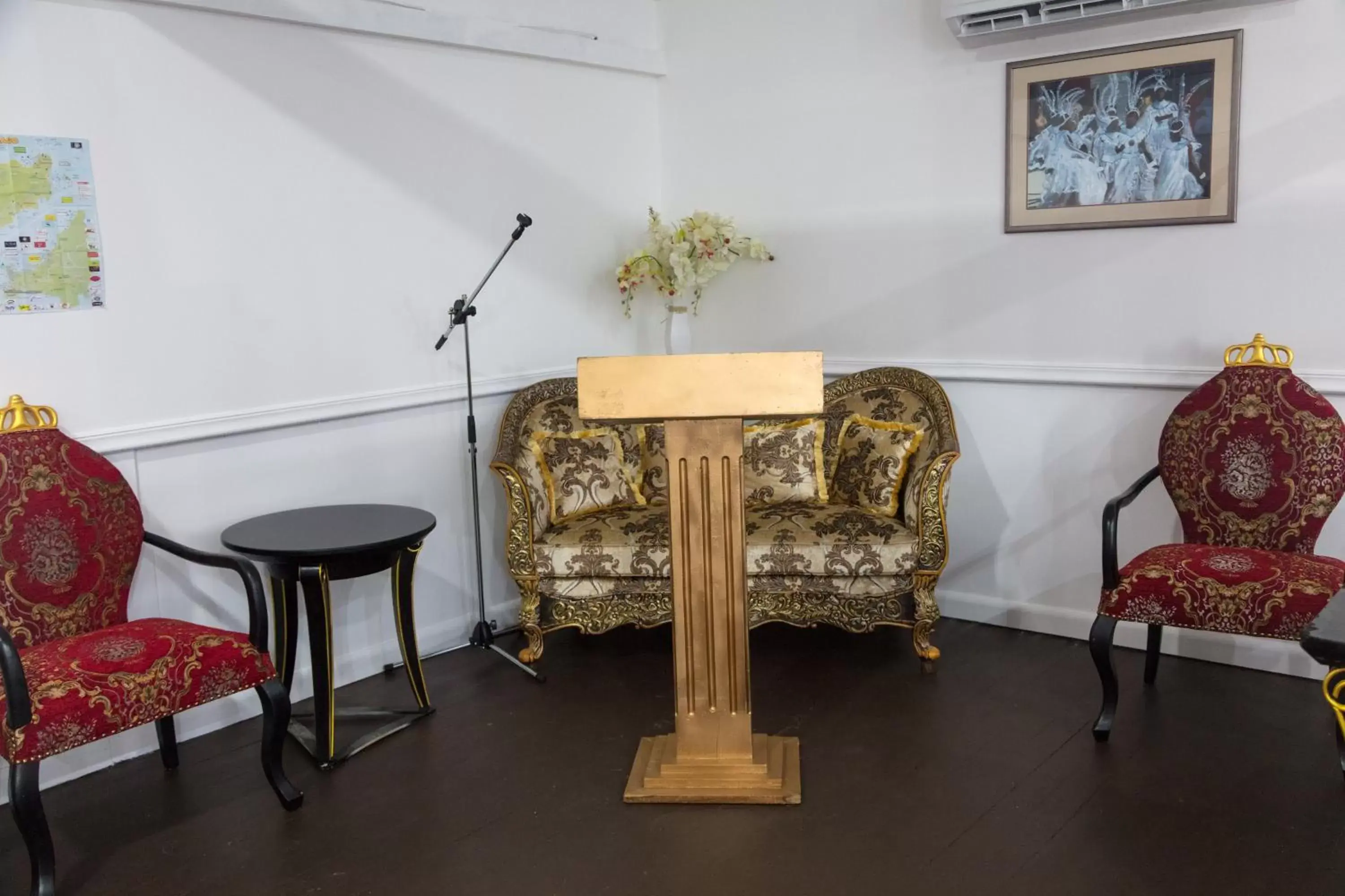 Meeting/conference room, Seating Area in Half Moon Blue Hotel