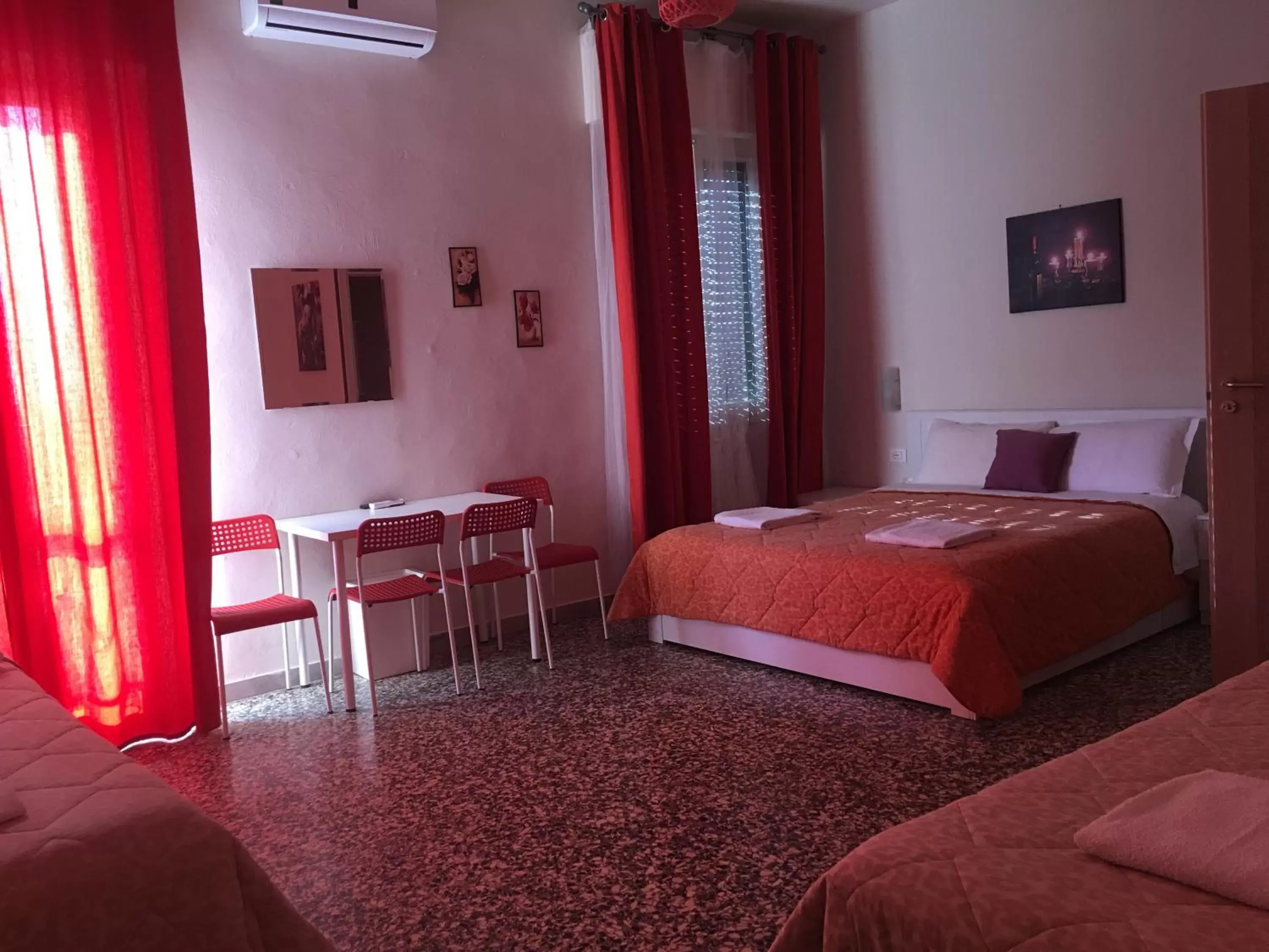 Bathroom, Bed in Aliante B&B