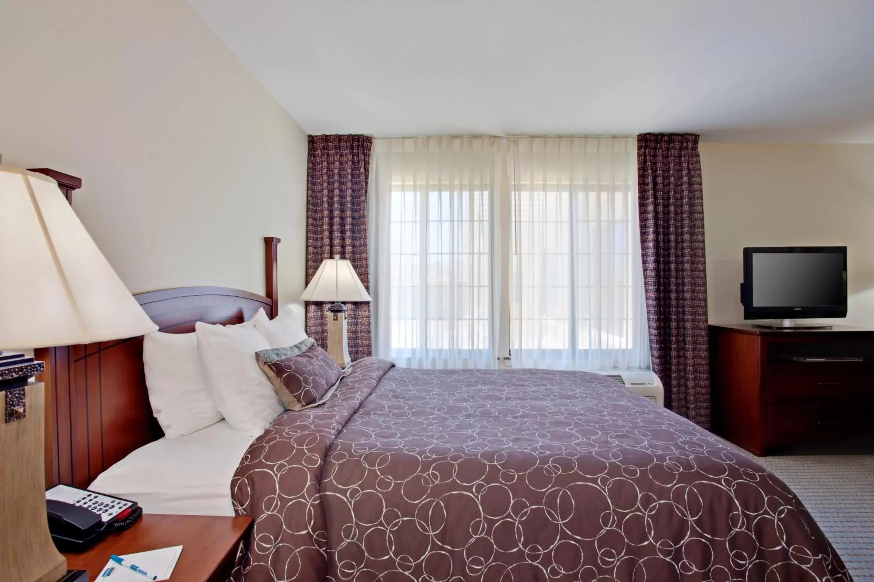 Bed in Staybridge Suites Palmdale, an IHG Hotel