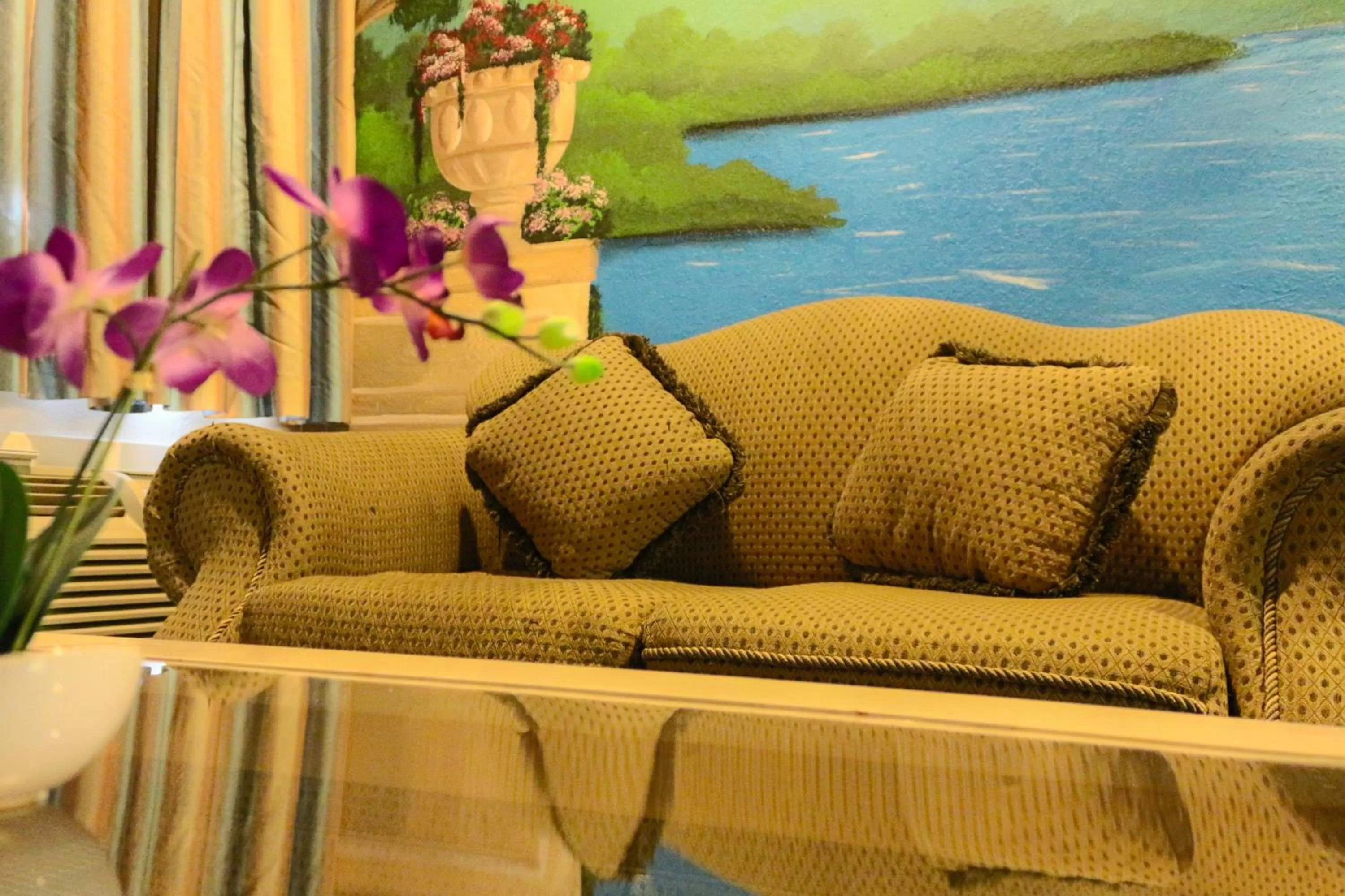 Living room in The Symphony Inn & Suites