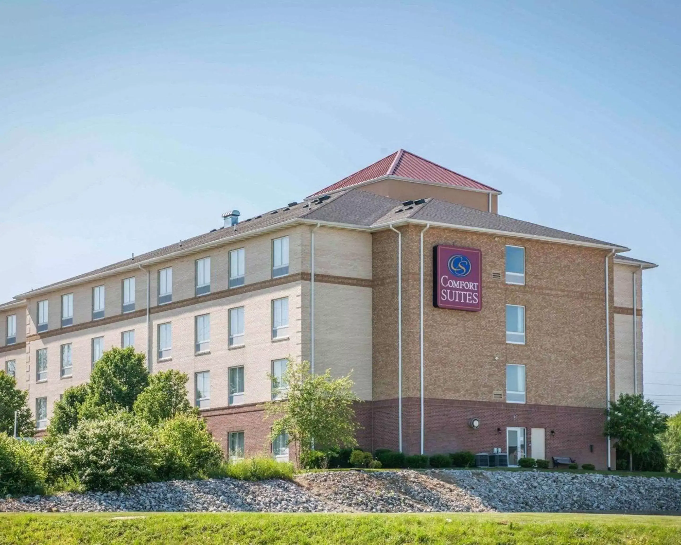 Property Building in Comfort Suites Southport