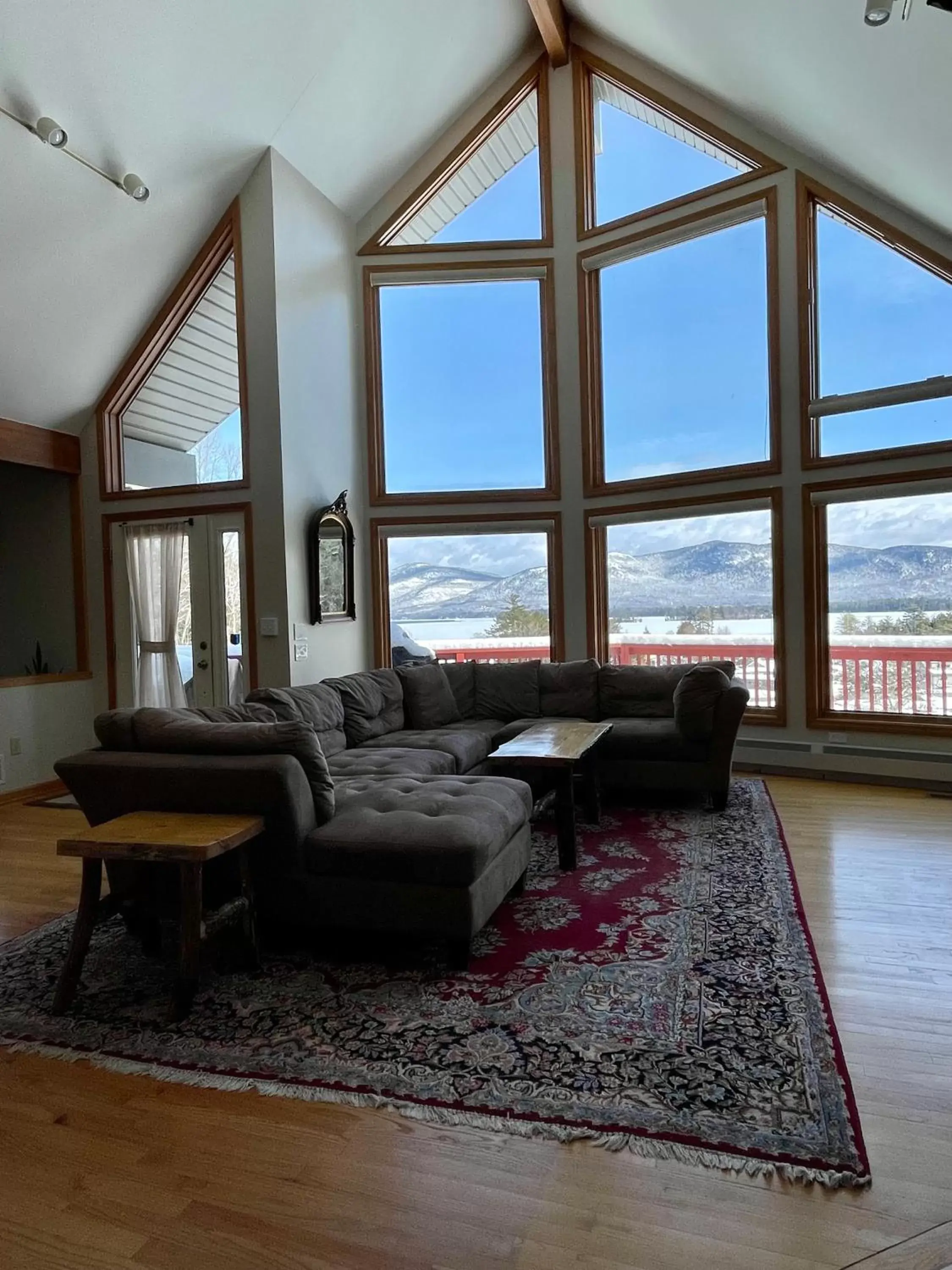 Seating Area in Hill View Motel and Cottages