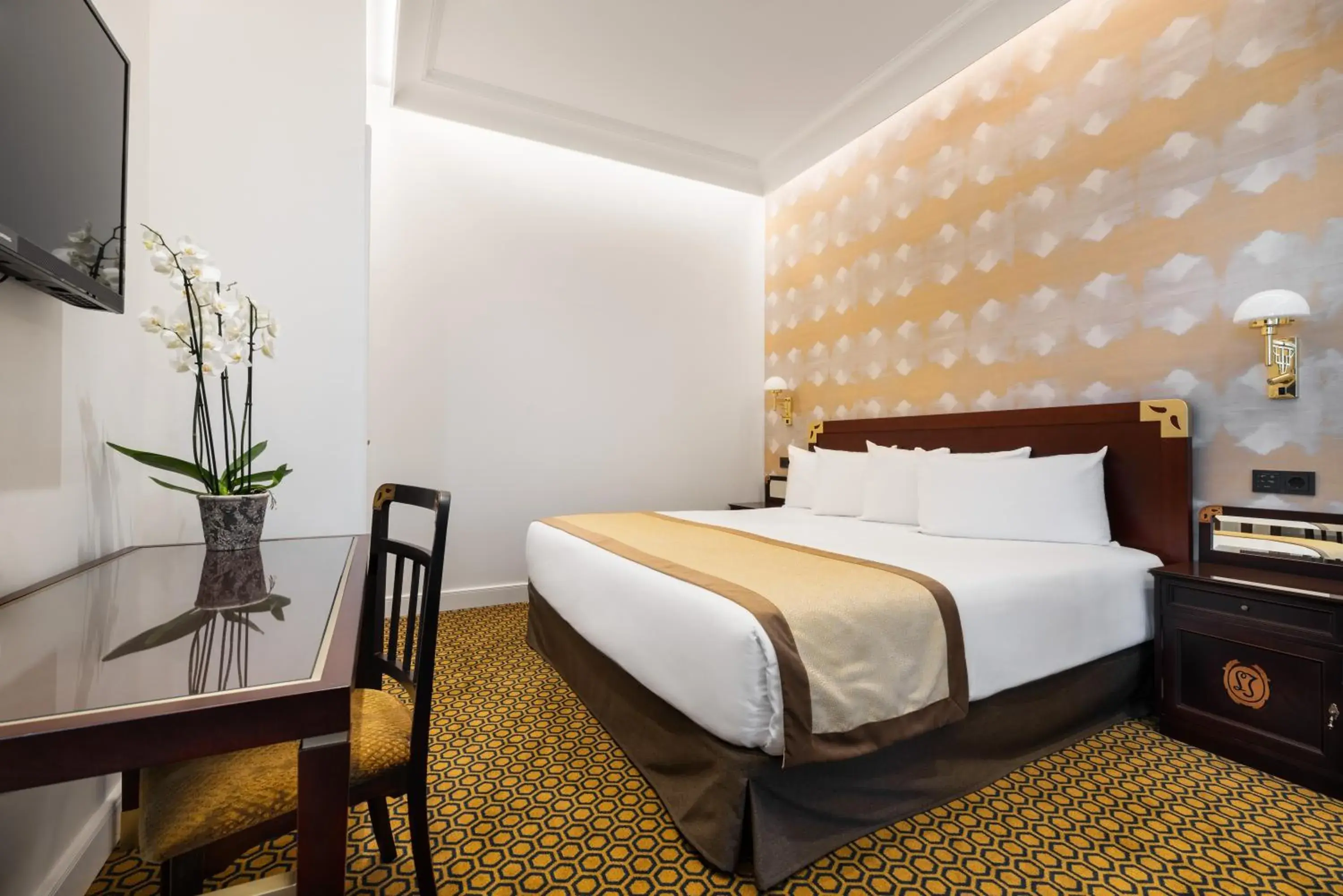 Bedroom, Bed in Eurostars Gran Hotel La Toja