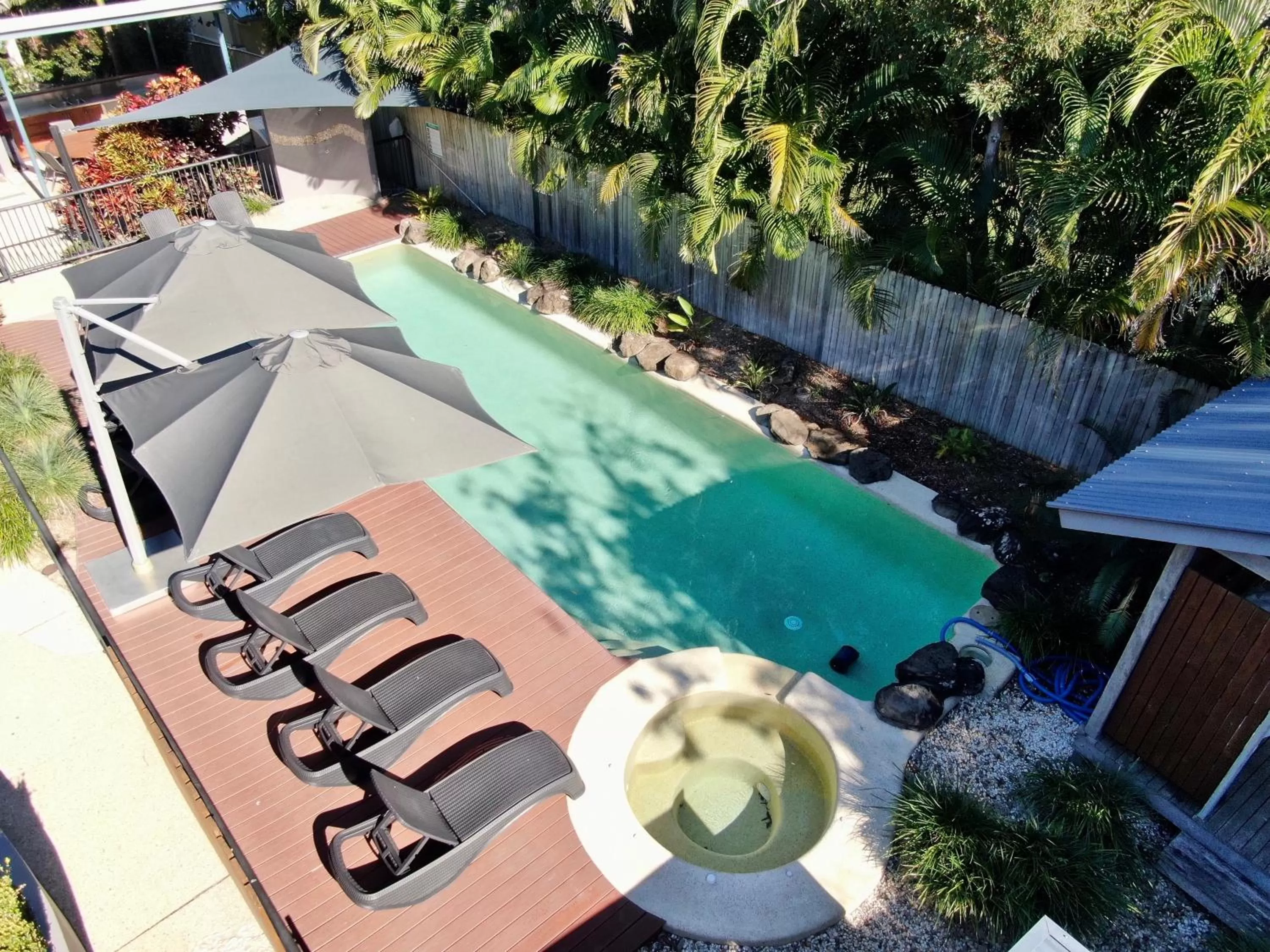 Swimming pool, Pool View in The Byron Beachcomber