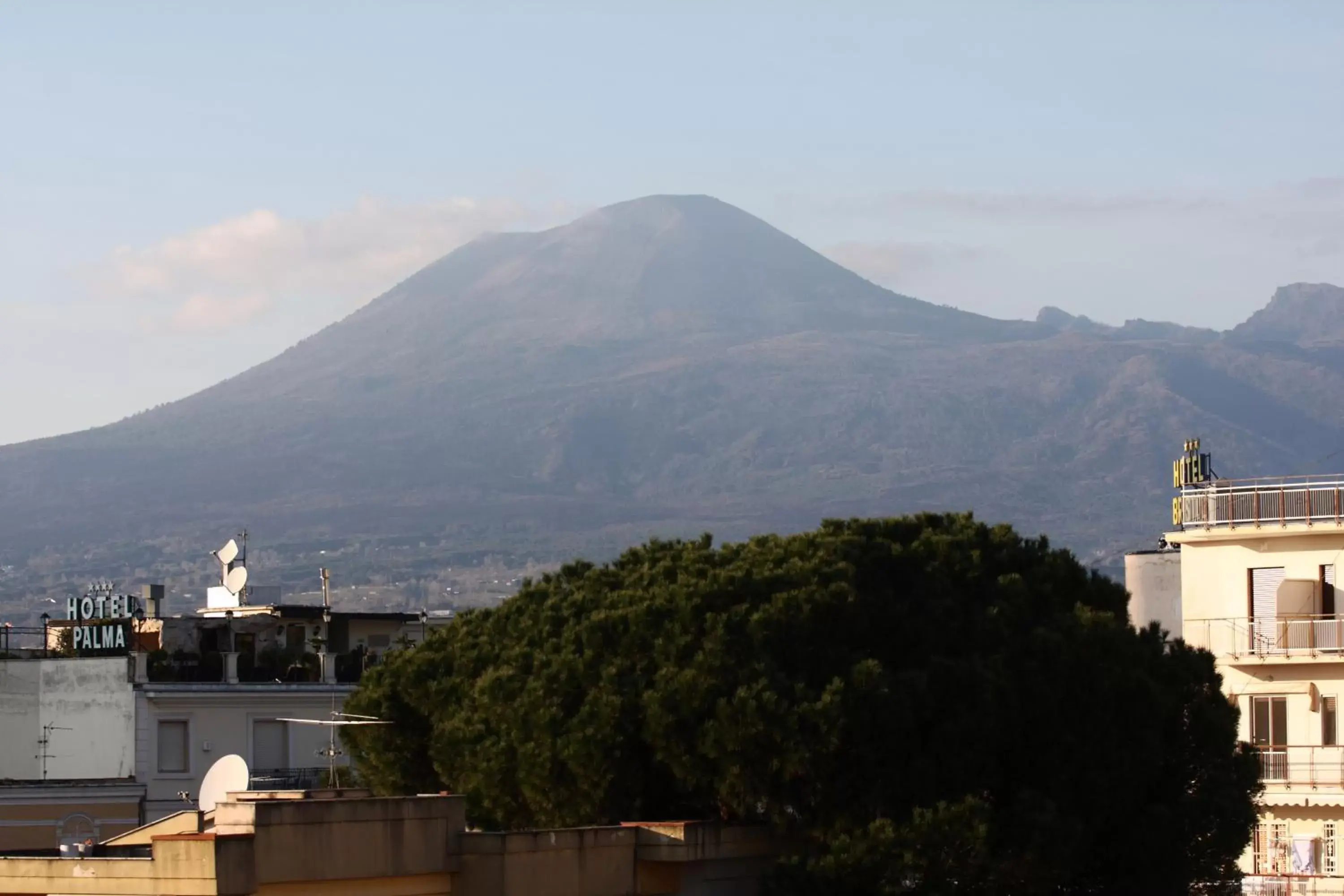 Mountain View in Pompei Palace B&B