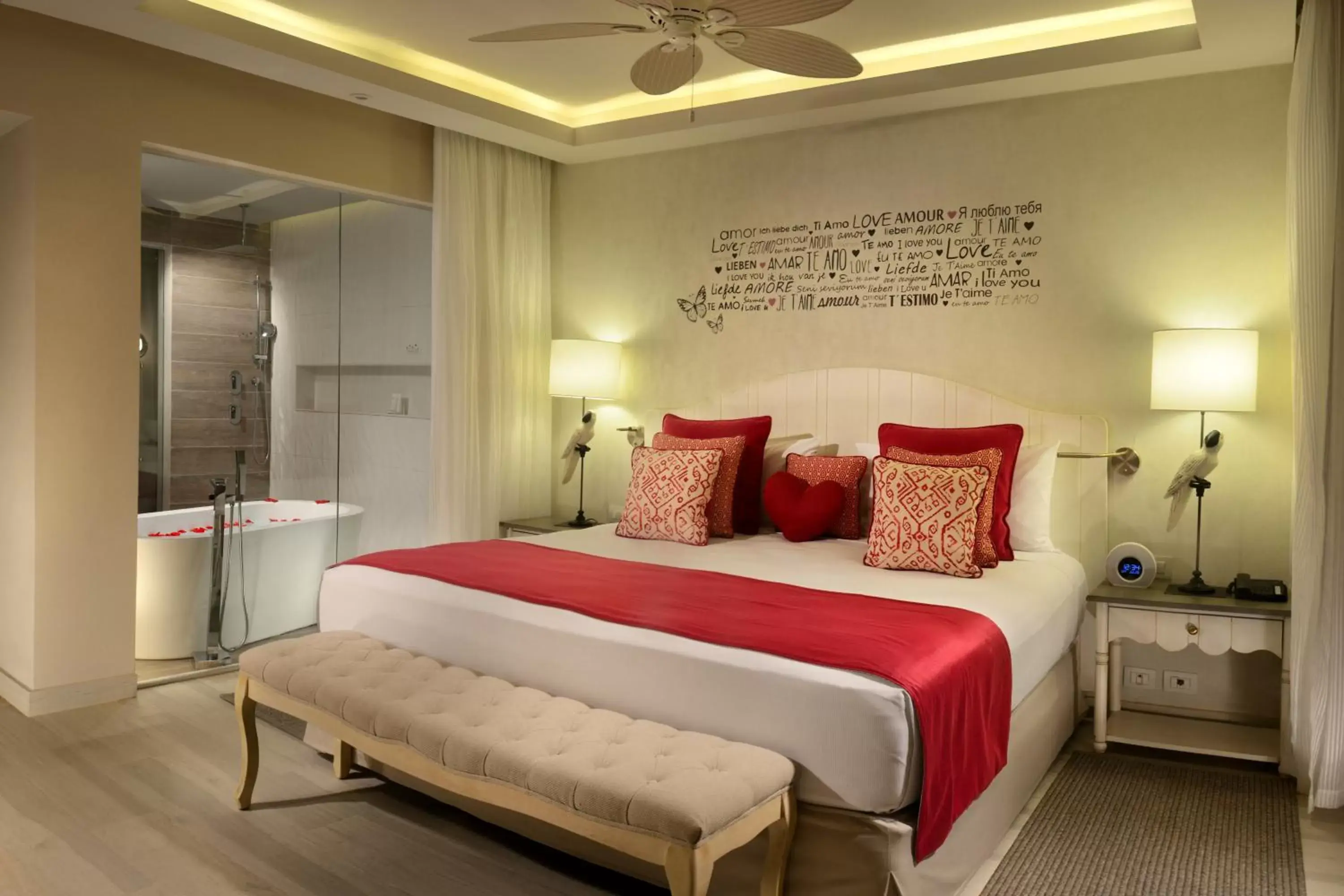 Bathroom, Bed in Catalonia Playa Maroma - All Inclusive Bathroom, Bed in Catalonia Playa Maroma - All Inclusive