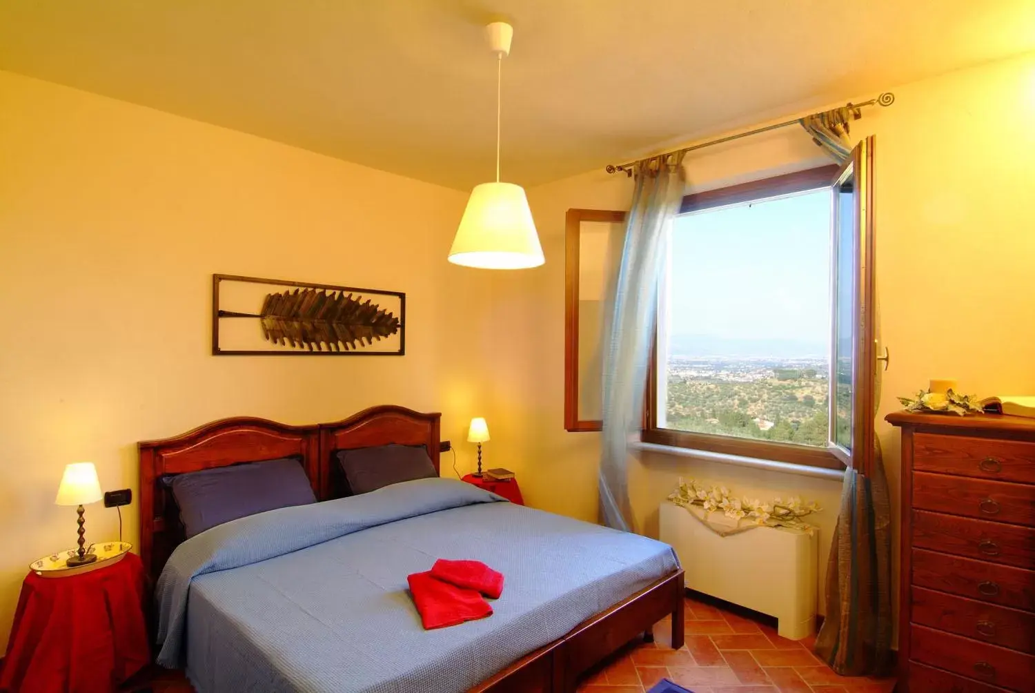 Photo of the whole room, Bed in Poggio Desto Bed & Breakfast