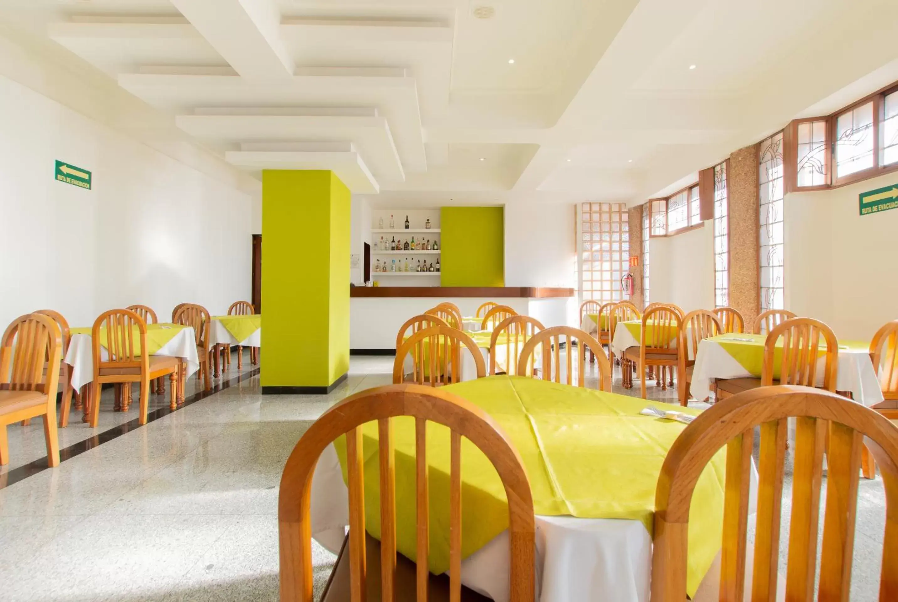 Restaurant/Places to Eat in Hotel Escala Siglo XXI