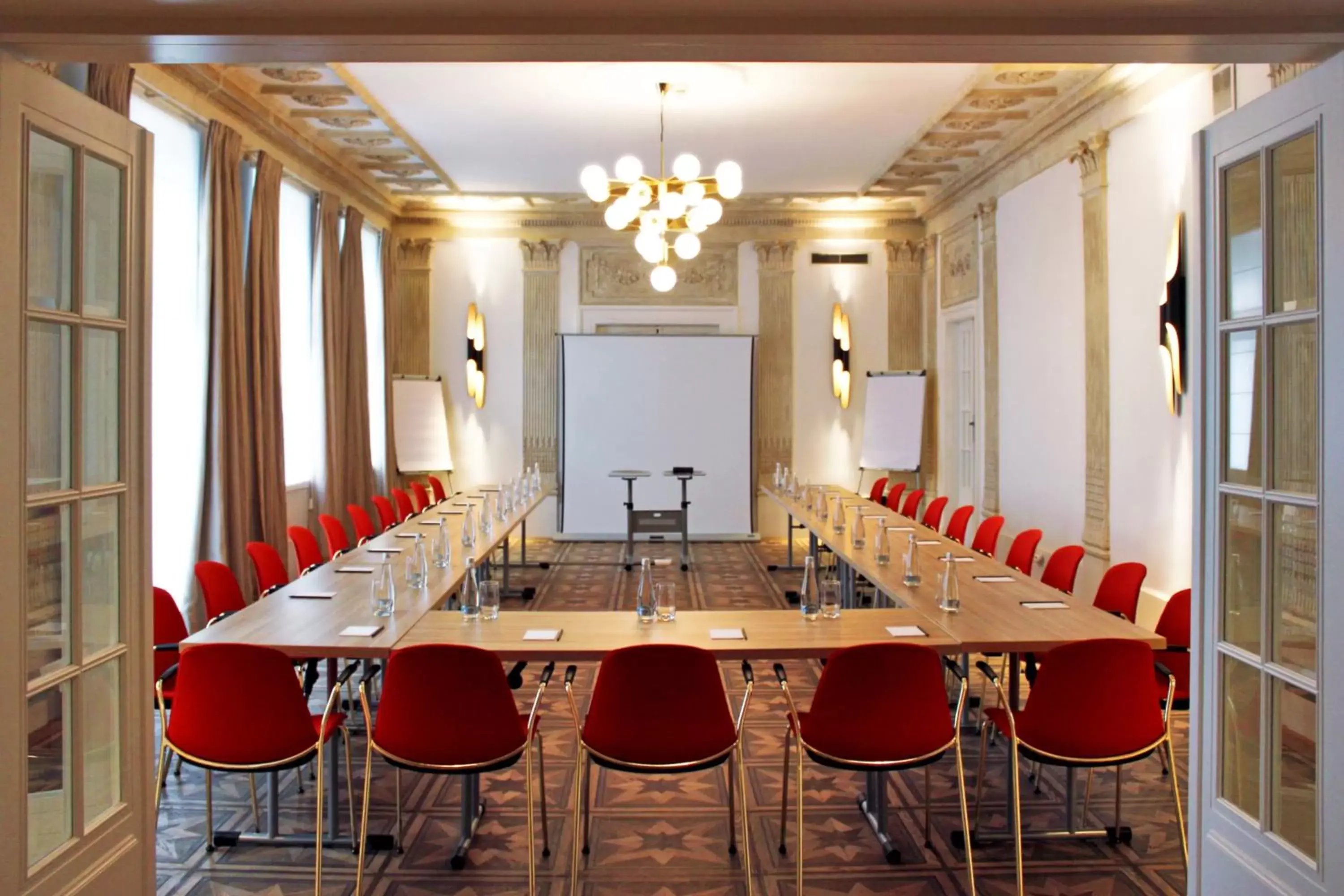 Meeting/conference room in H15 Boutique Hotel
